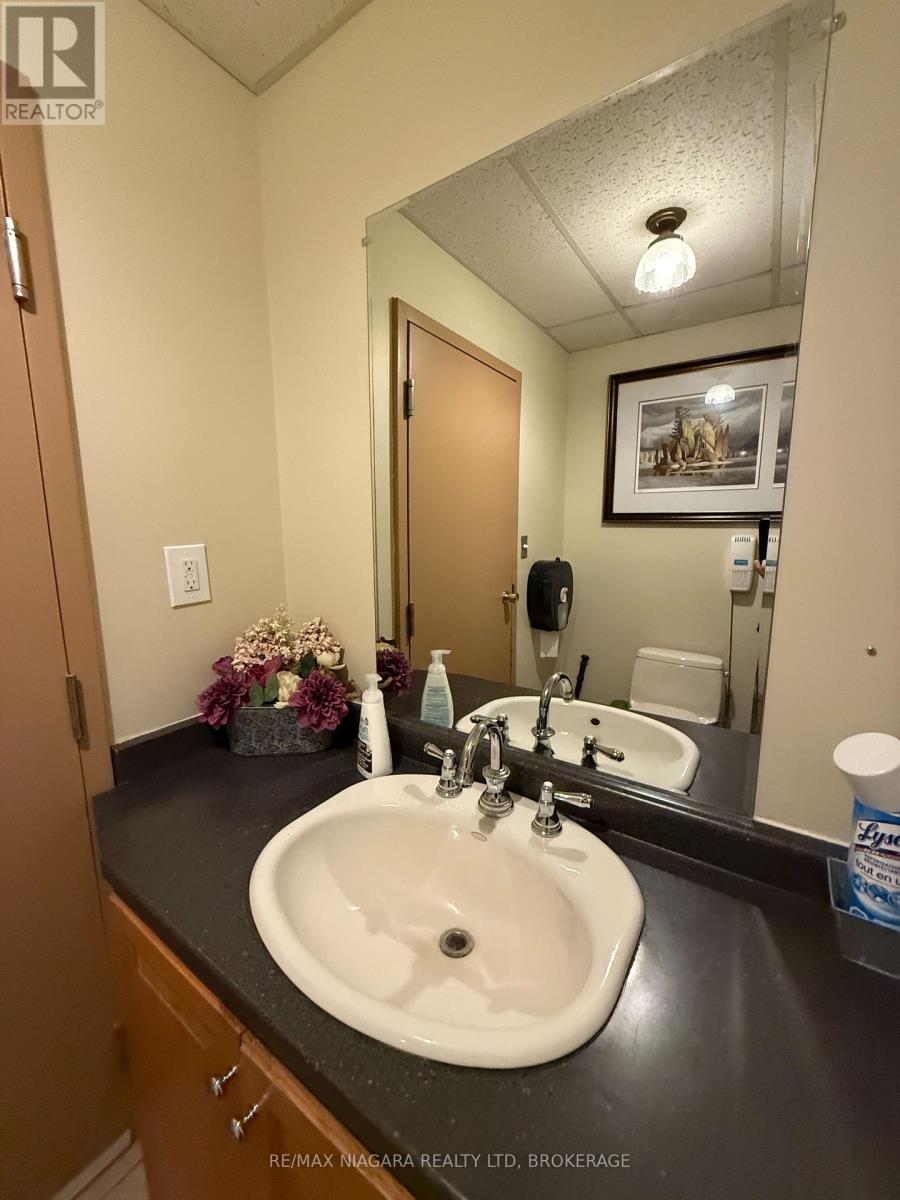 577 Industrial Drive, Fort Erie (Central), Ontario  L2A 5M4 - Photo 7 - X12843334