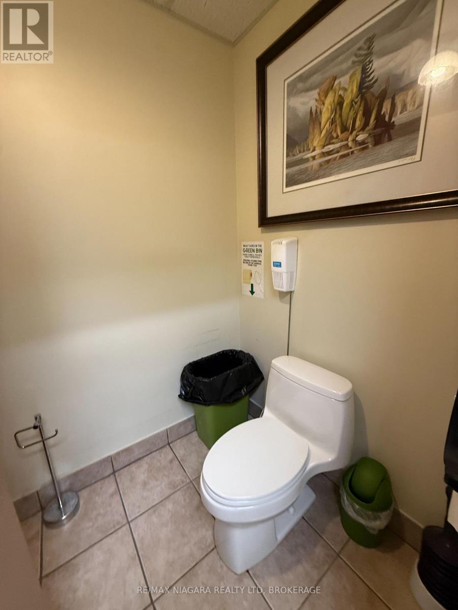 577 Industrial Drive, Fort Erie (Central), Ontario  L2A 5M4 - Photo 8 - X12843334