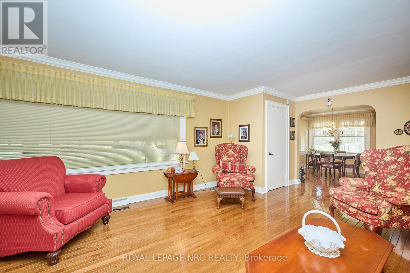 4013 Welland Street, Niagara Falls, Ontario  L2G 6J7 - Photo 12 - X12843392