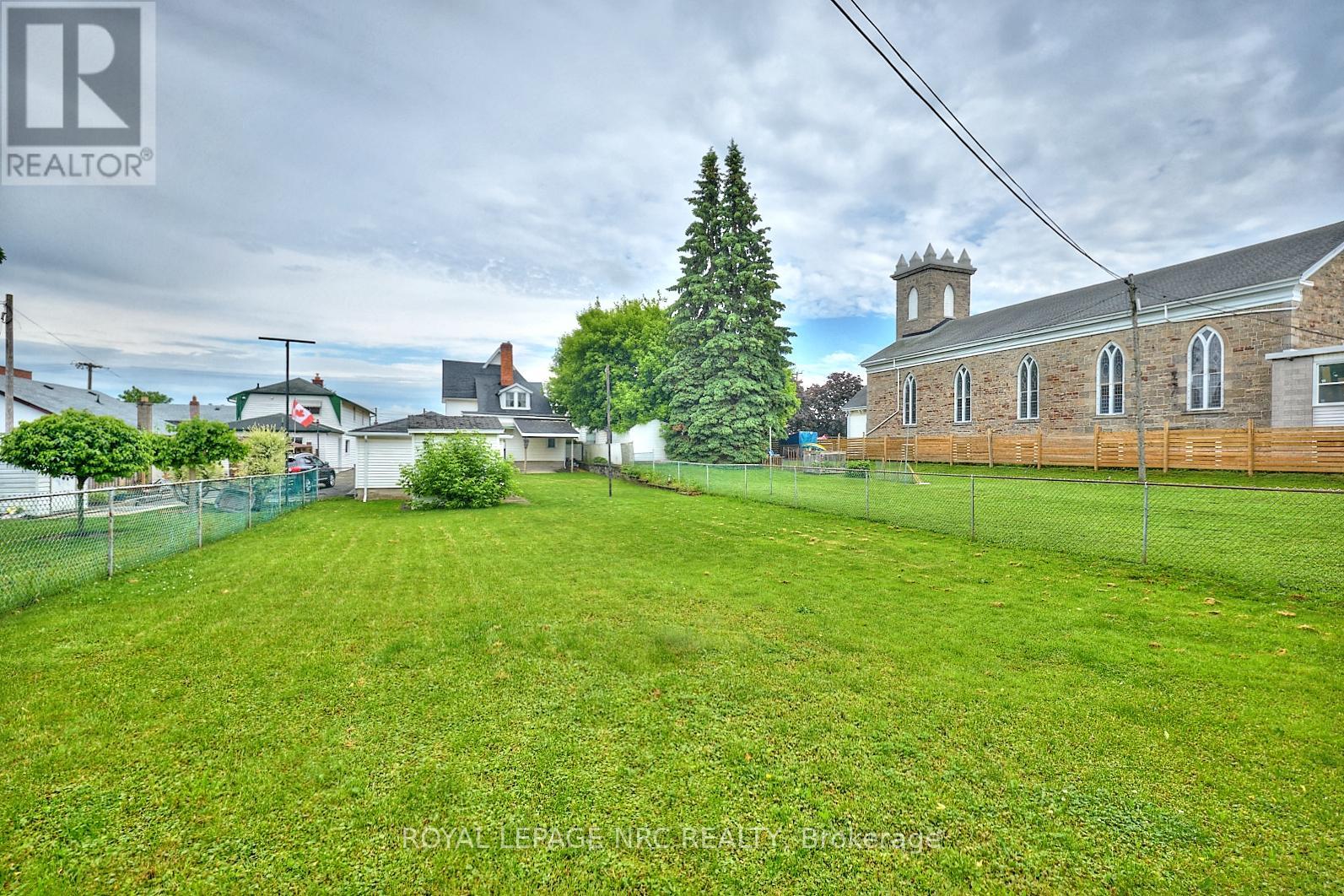 9 Pine Street S, Thorold, Ontario  L2V 3L1 - Photo 10 - X12843482