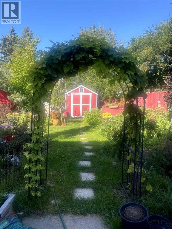 213 Mt Blakiston Road W, Lethbridge, Alberta  T1K 6M3 - Photo 37 - A2286446