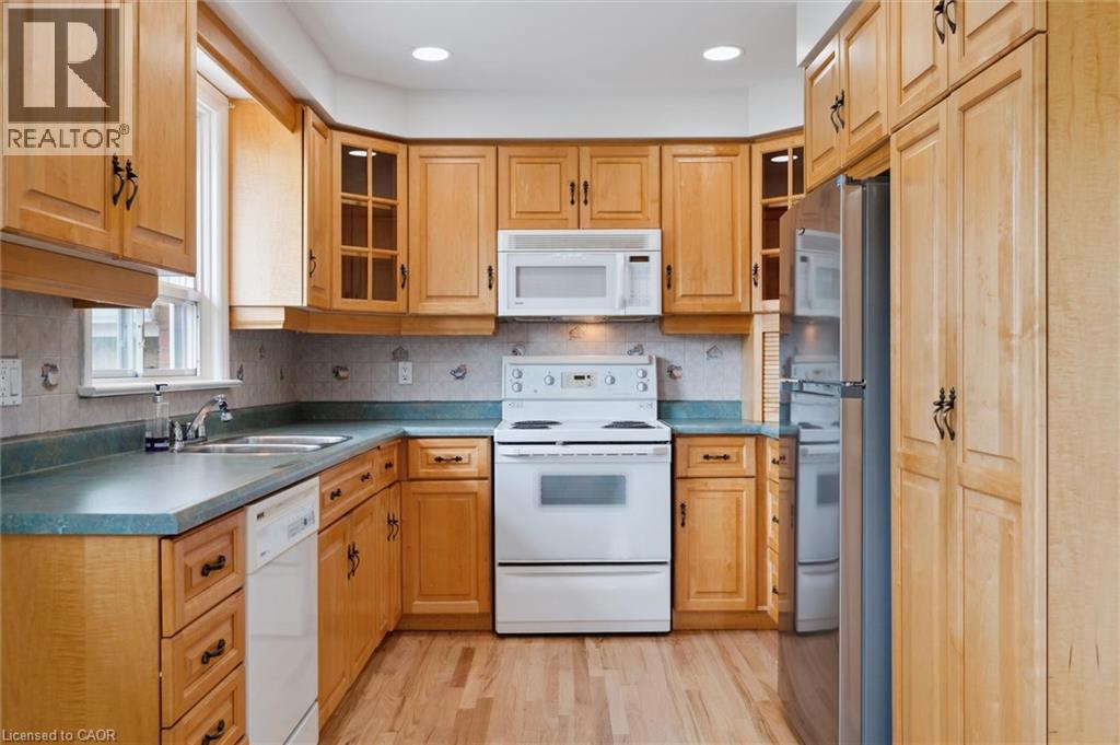 2237 Joyce Street, Burlington, Ontario  L7R 2B6 - Photo 14 - 40779374