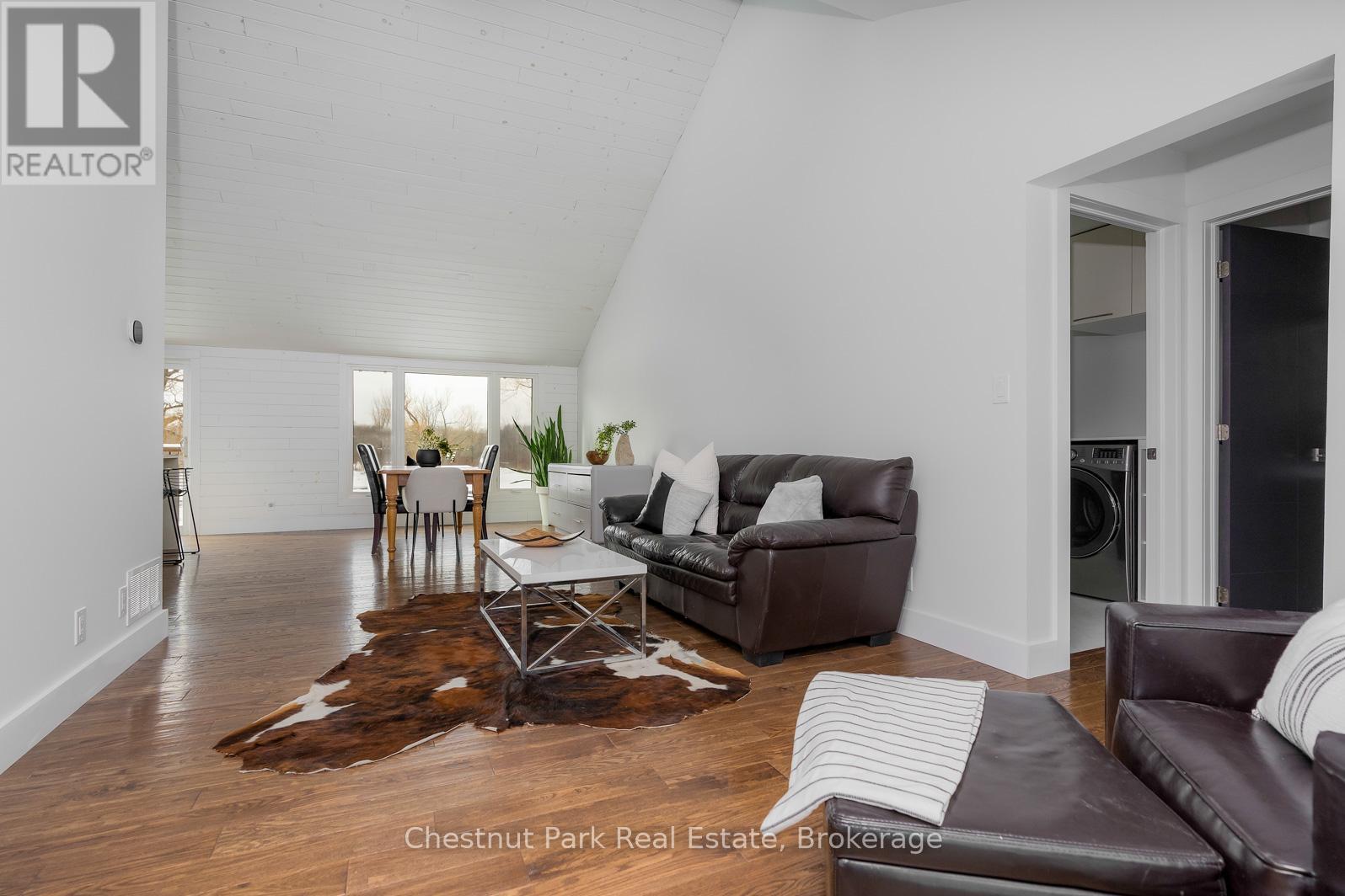 2890 Nottawasaga Conc 10 N, Clearview, Ontario  L9Y 3Y9 - Photo 15 - S12843232