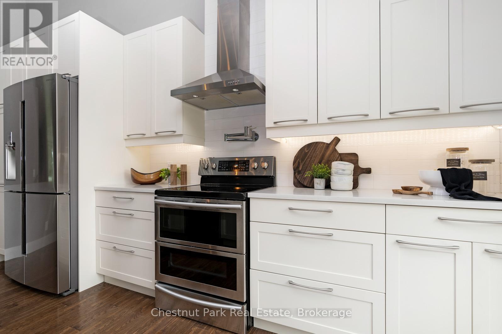 2890 Nottawasaga Conc 10 N, Clearview, Ontario  L9Y 3Y9 - Photo 8 - S12843232