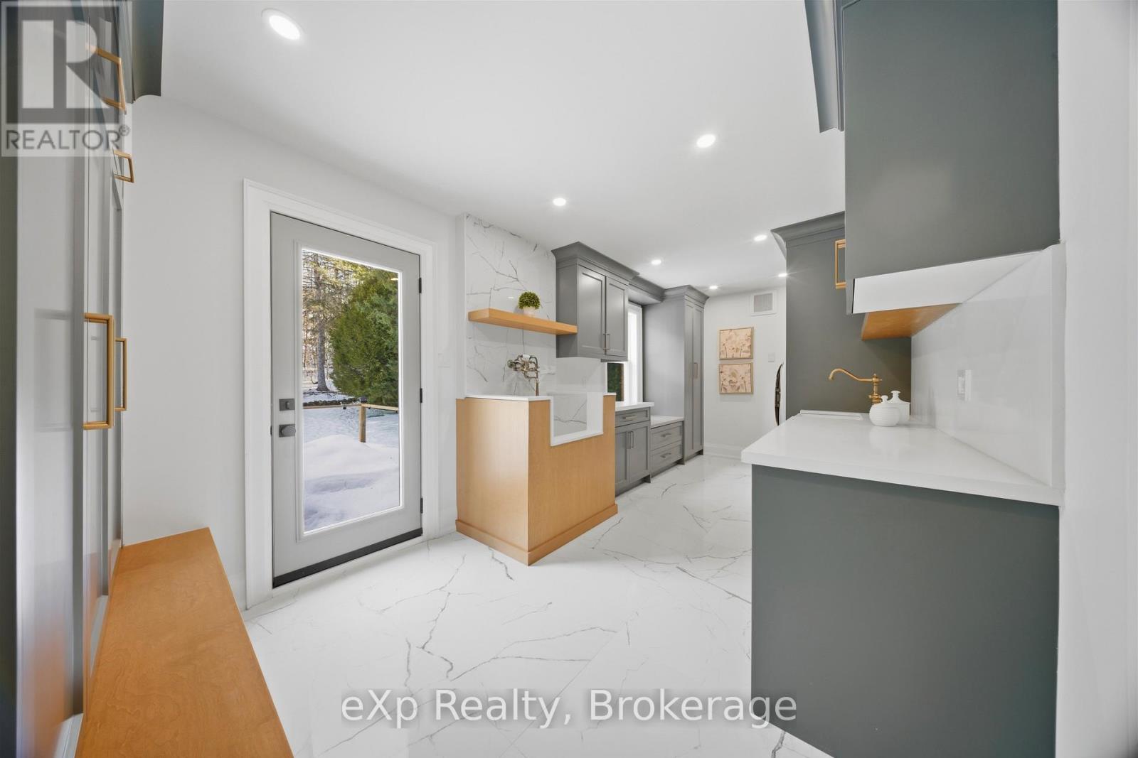 5535 Cedar Springs Road, Burlington, Ontario  L7P 0C2 - Photo 10 - W12843220