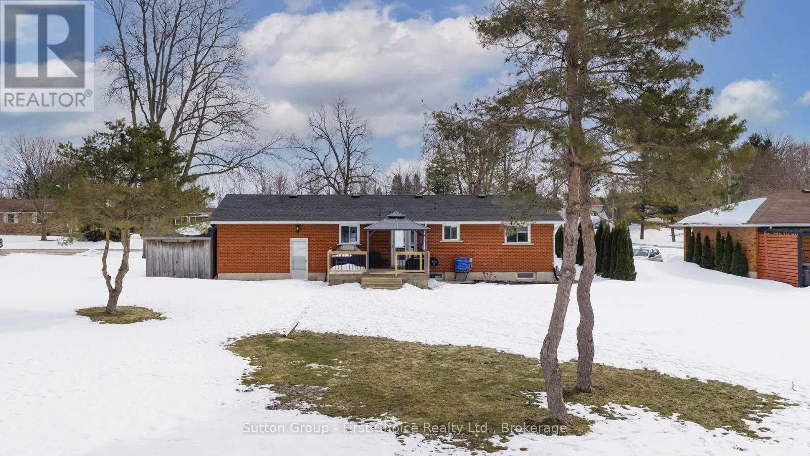 52 Water Street, Huron East, Ontario  N0K 1G0 - Photo 5 - X12843156