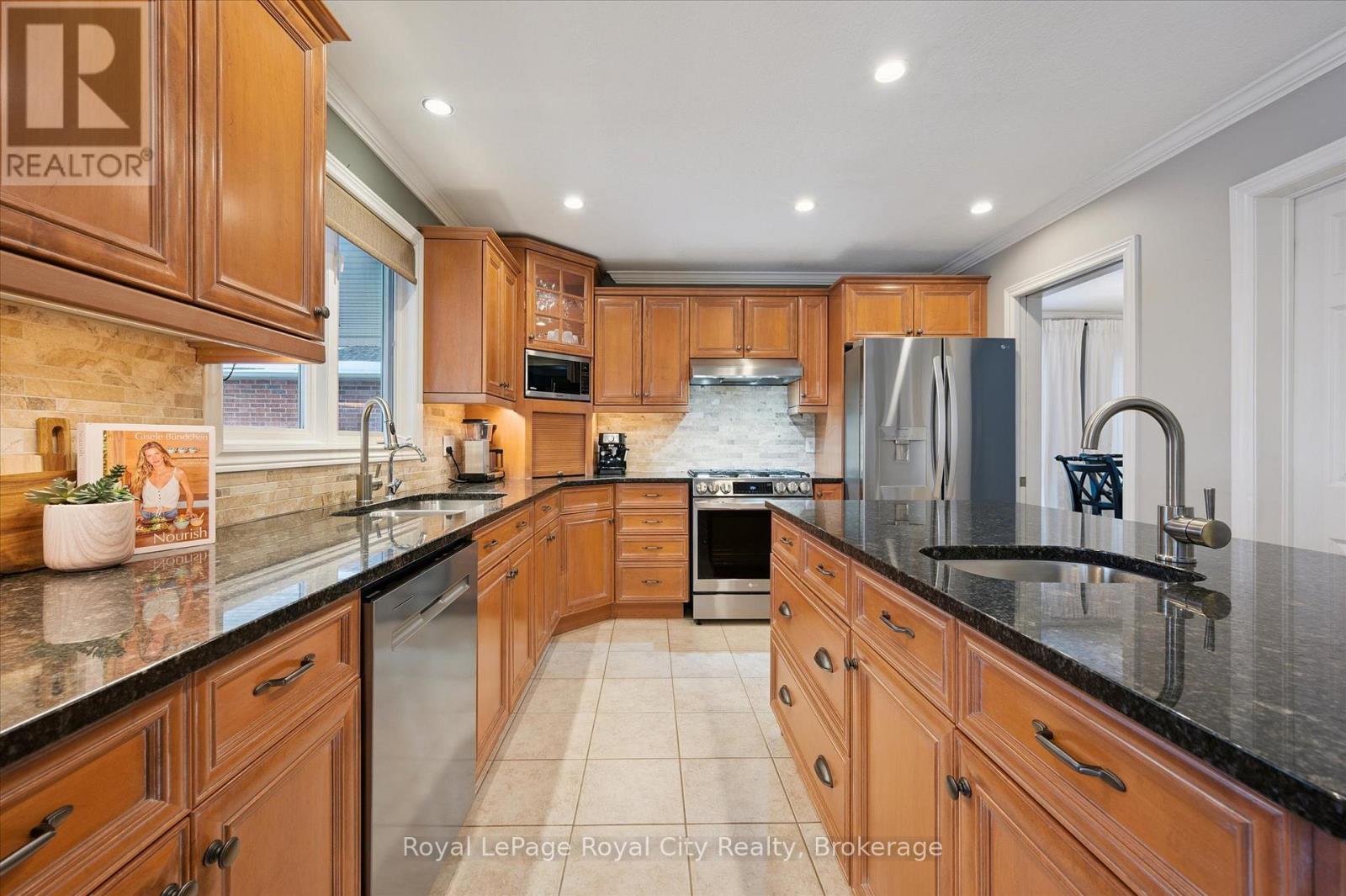 60 Hazelwood Drive, Guelph, Ontario  N1C 1A9 - Photo 11 - X12843160