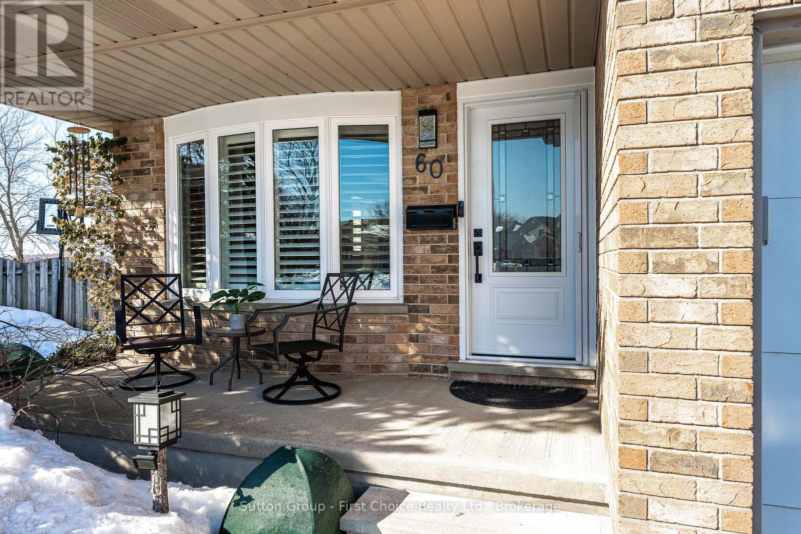 60 Bell Court, Stratford, Ontario  N5A 7W8 - Photo 3 - X12843354