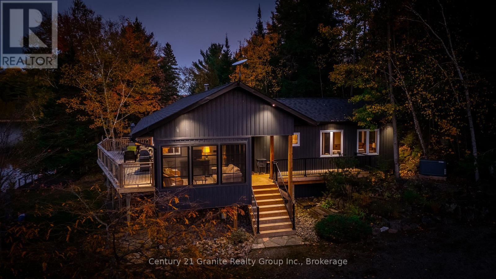 1526 Curry Road, Dysart Et Al, Ontario  K0M 2K0 - Photo 2 - X12843408