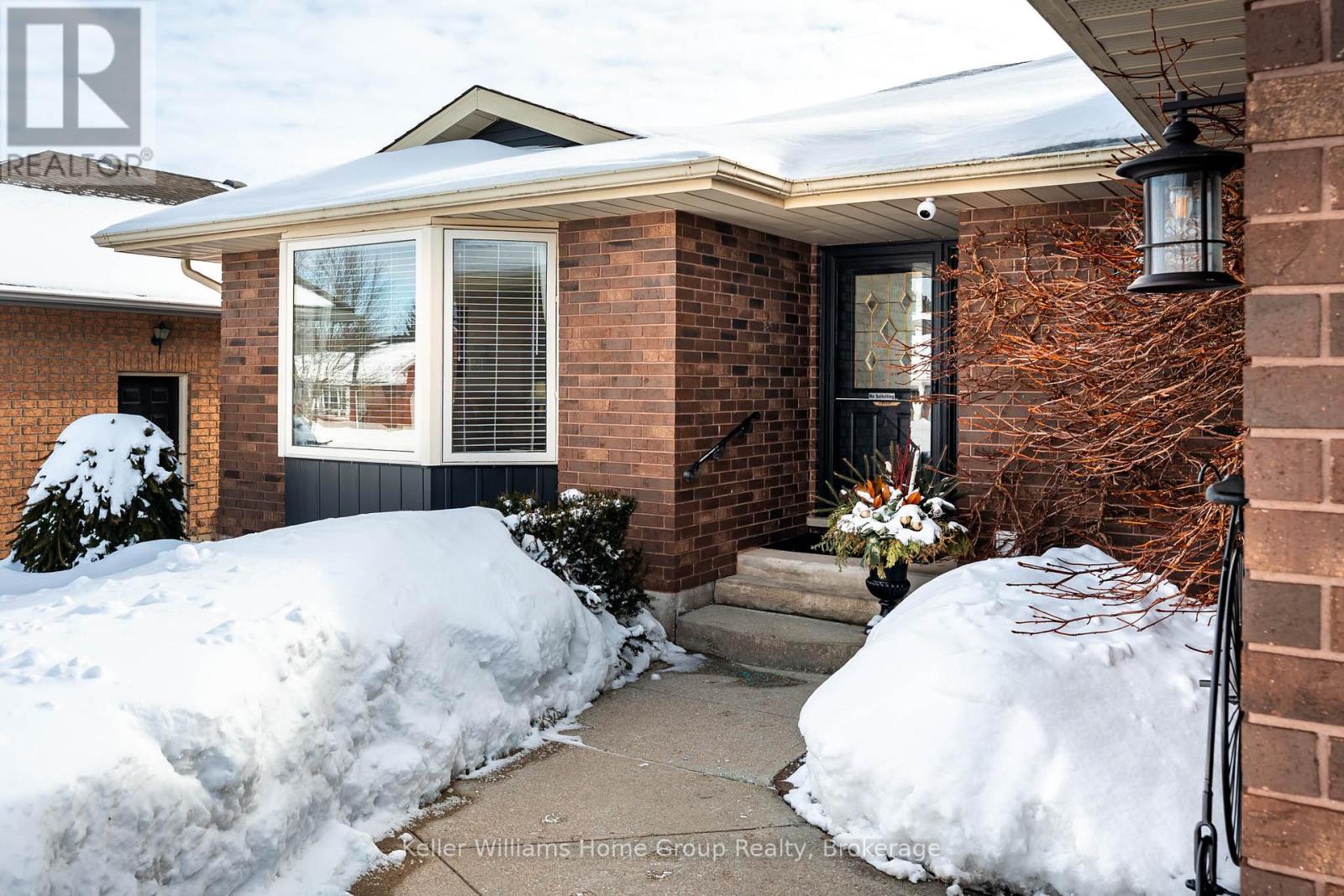 550 Maple Avenue N, North Perth, Ontario  N4W 3G5 - Photo 46 - X12843458