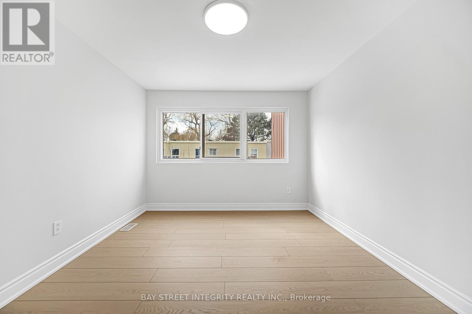 41 Elsa Vine Way, Toronto, Ontario  M2J 4H8 - Photo 27 - C12843180