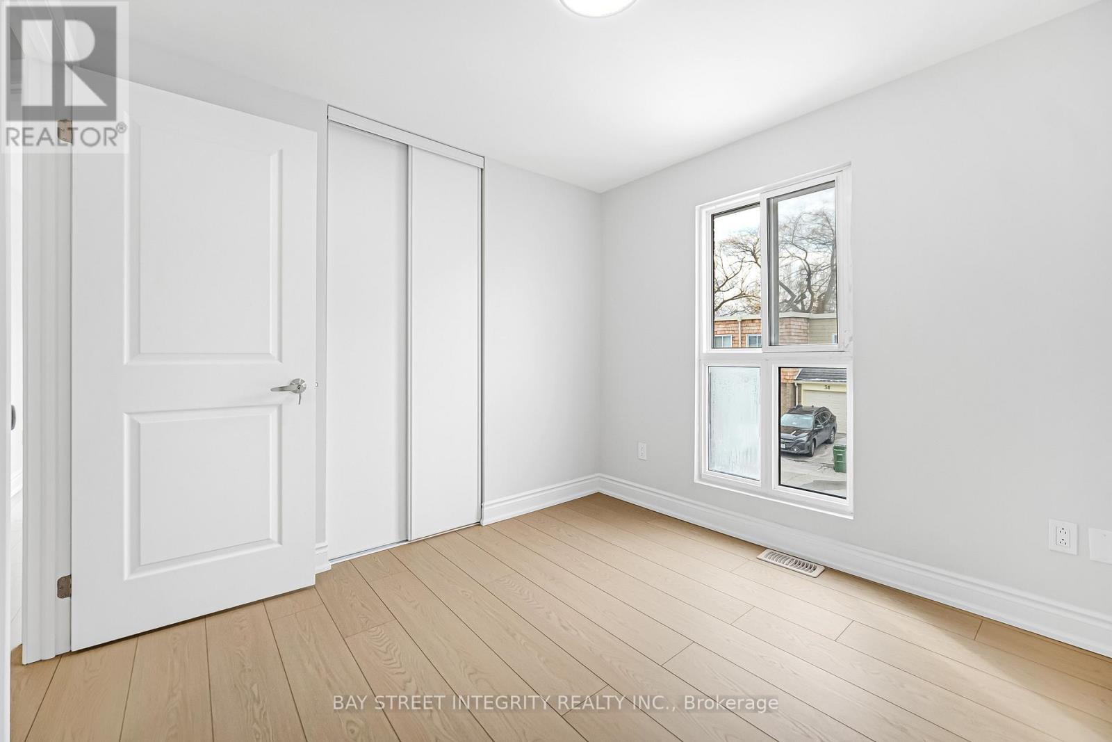 41 Elsa Vine Way, Toronto, Ontario  M2J 4H8 - Photo 32 - C12843180