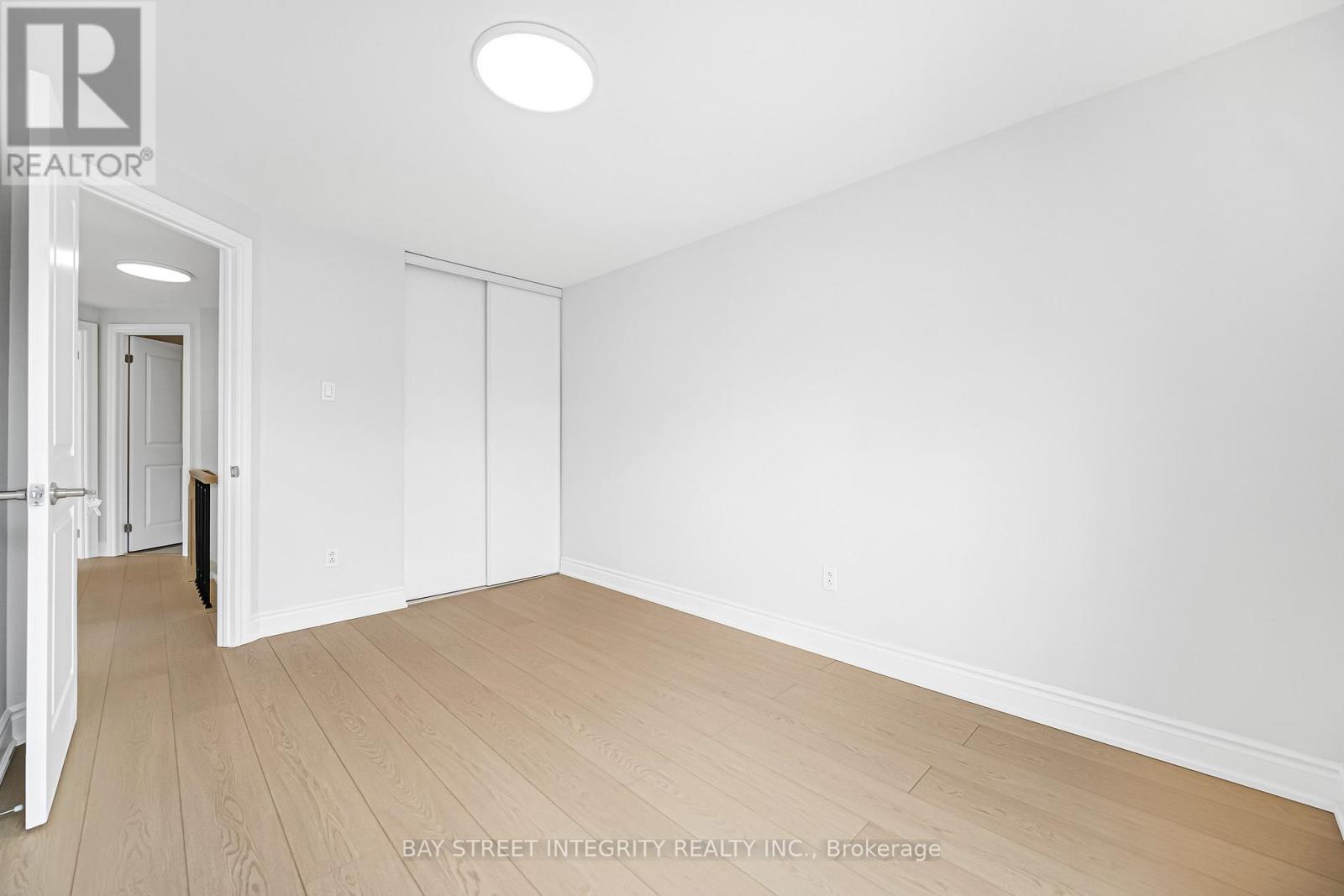 41 Elsa Vine Way, Toronto, Ontario  M2J 4H8 - Photo 38 - C12843180