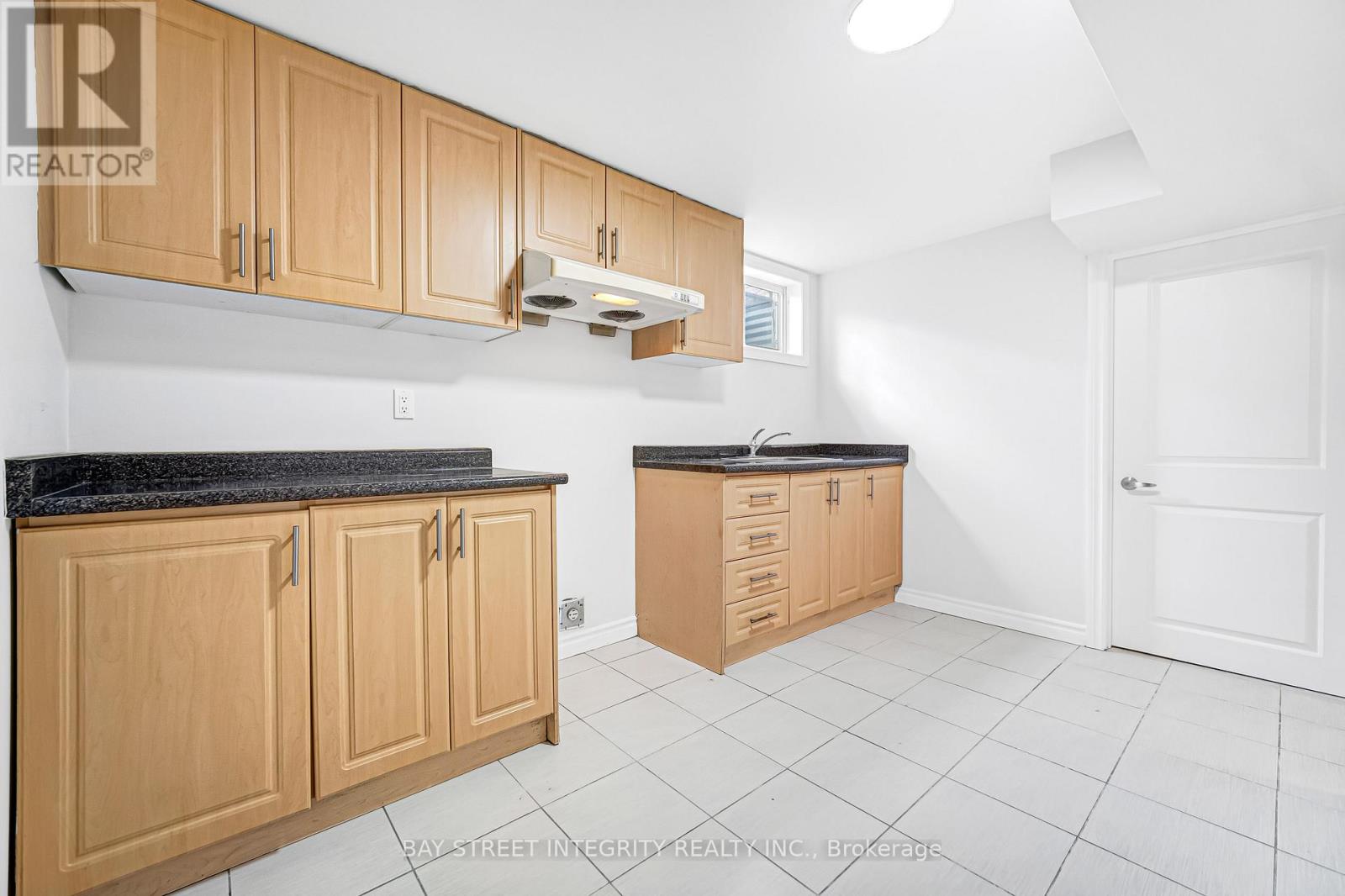 41 Elsa Vine Way, Toronto, Ontario  M2J 4H8 - Photo 42 - C12843180