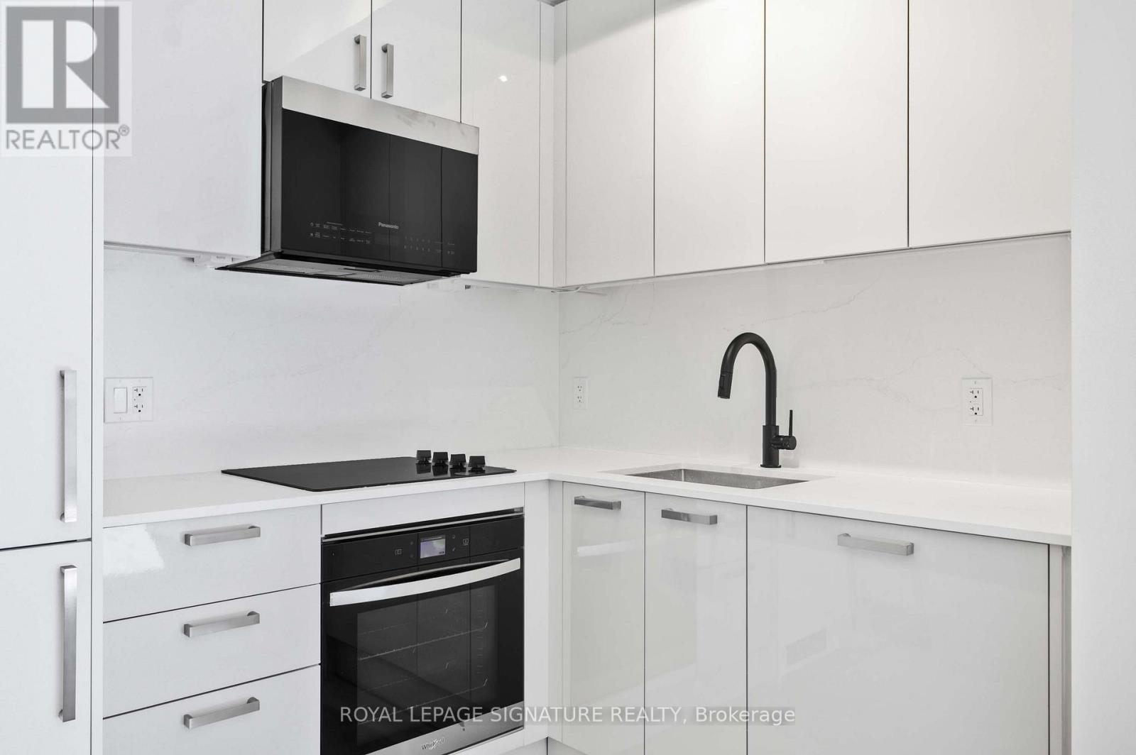 504 - 280 Dundas Street W, Toronto, Ontario  M5T 1G2 - Photo 7 - C12843280