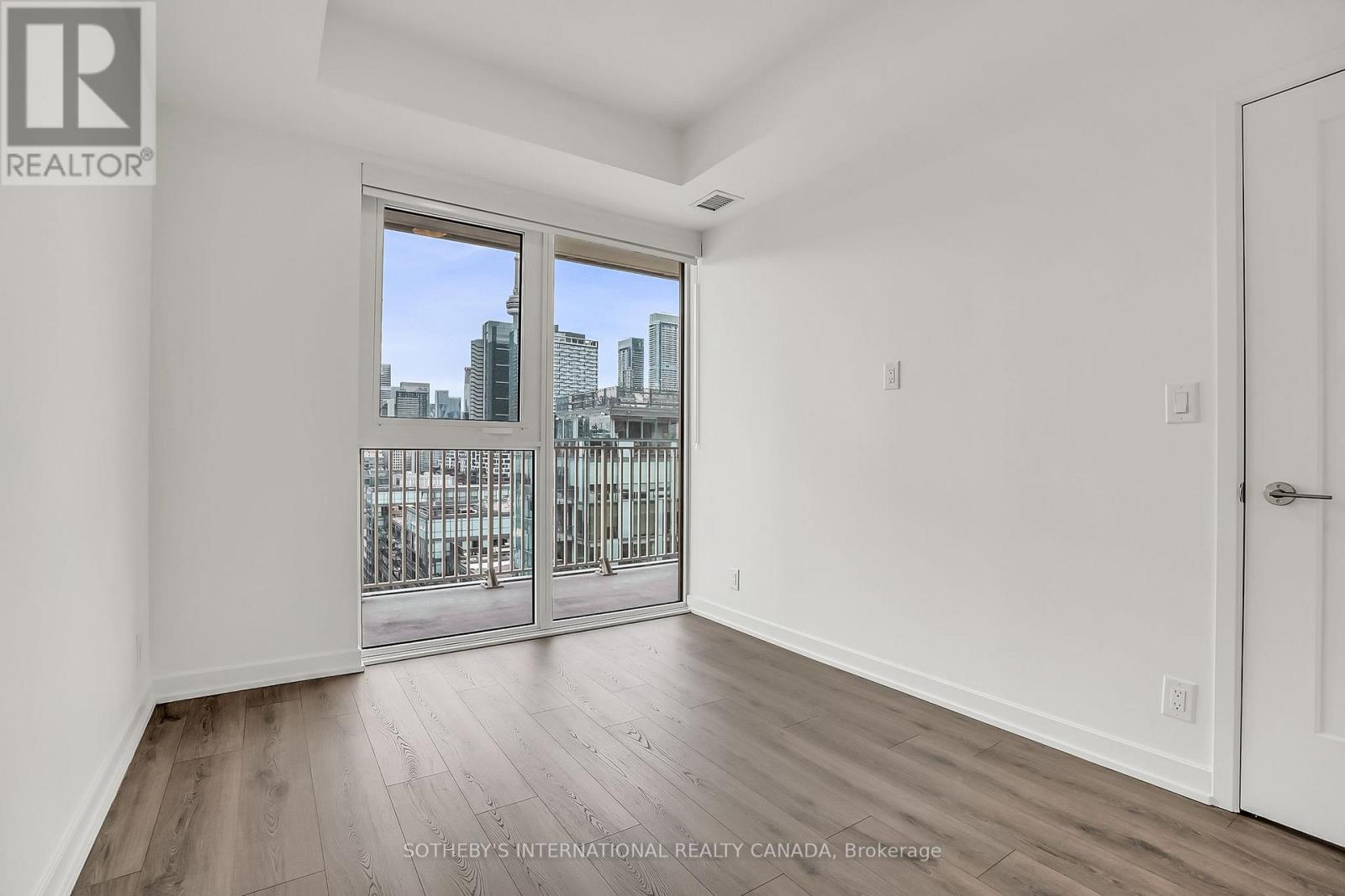 1407 - 88 Bathurst Street, Toronto, Ontario  M5V 0W8 - Photo 13 - C12843290