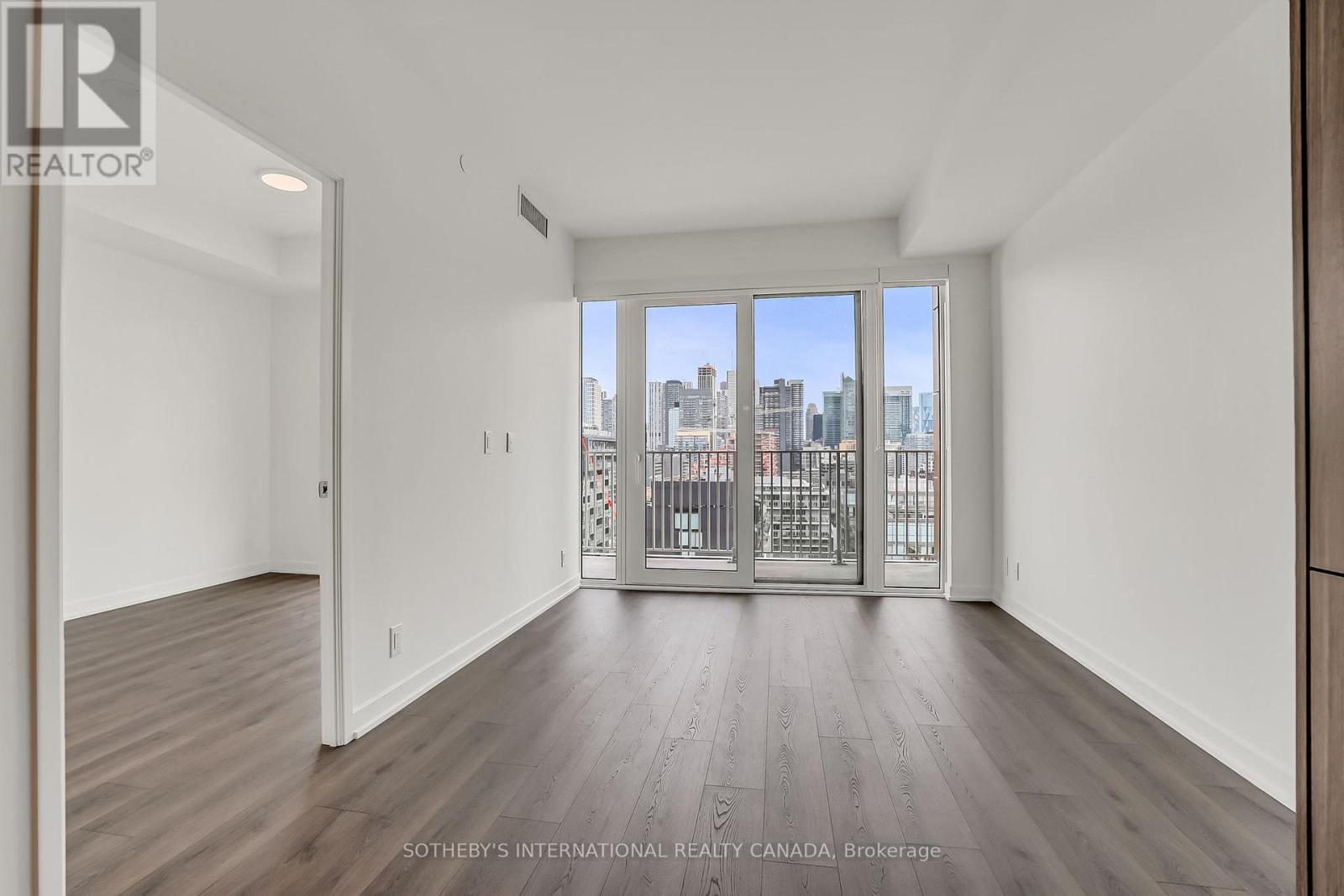 1407 - 88 Bathurst Street, Toronto, Ontario  M5V 0W8 - Photo 8 - C12843290