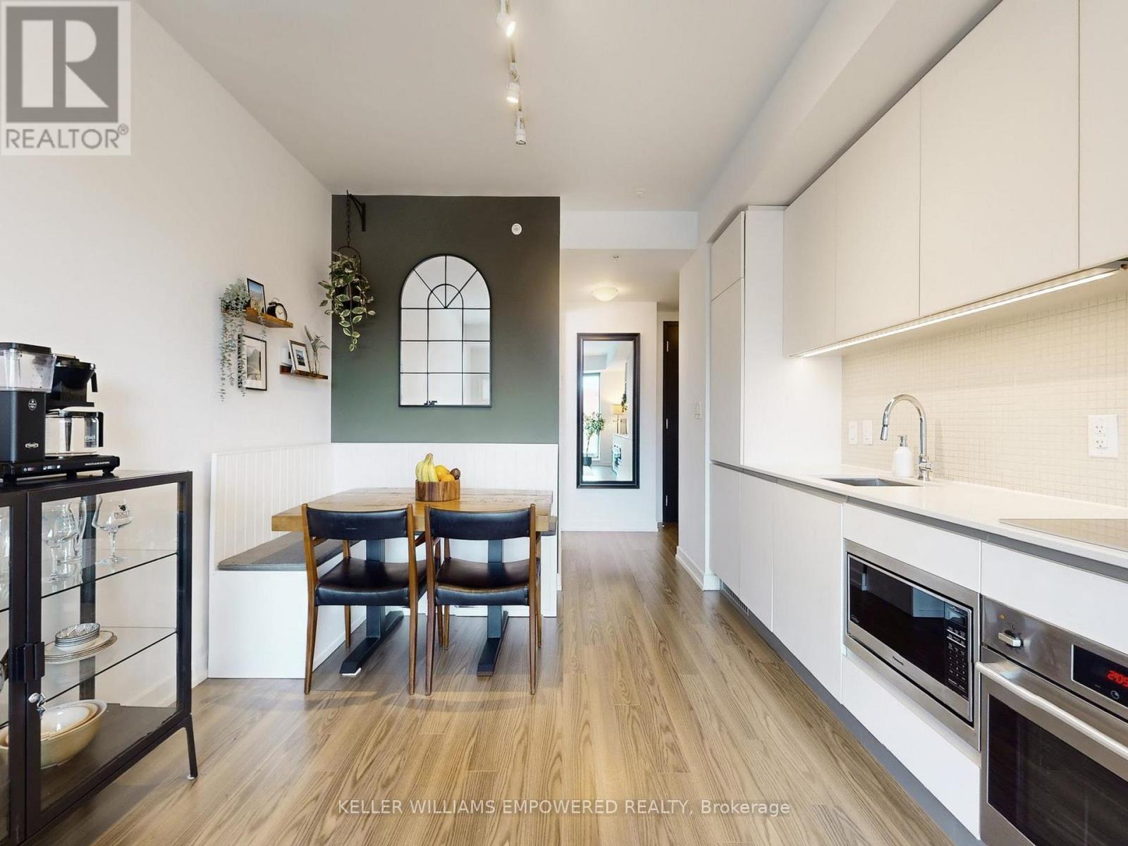 307 - 377 Madison Avenue, Toronto, Ontario  M4V 3E1 - Photo 15 - C12843304