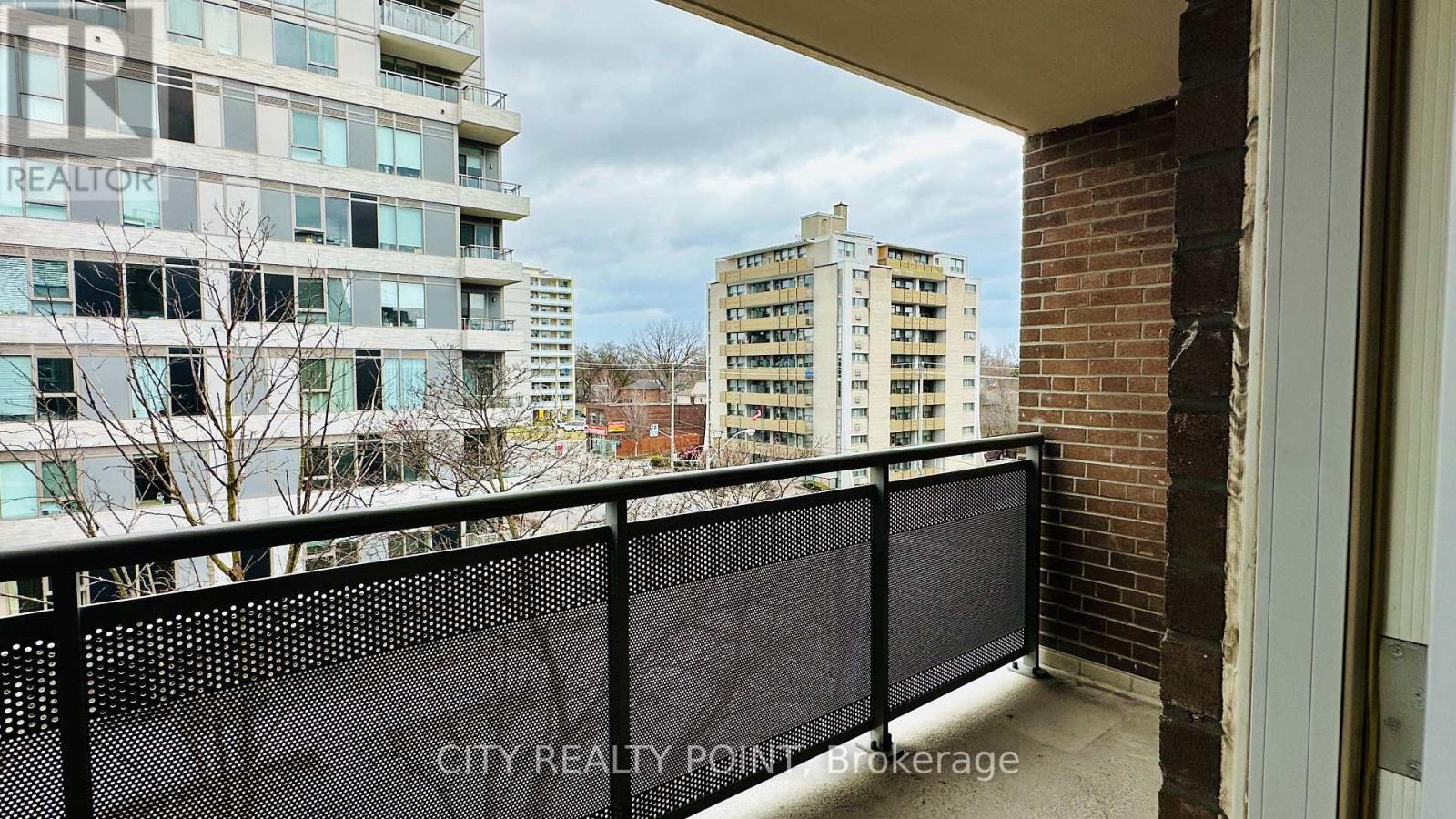 704 - 490 Eglinton Avenue E, Toronto, Ontario  M4P 1M4 - Photo 9 - C12843384