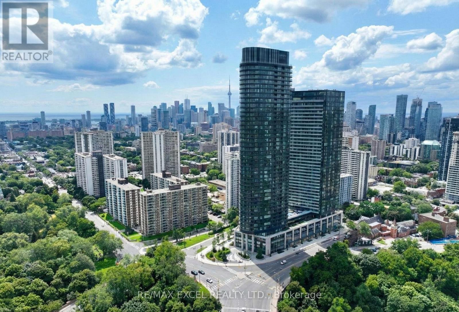 1720 - 585 BLOOR STREET E, Toronto, Ontario