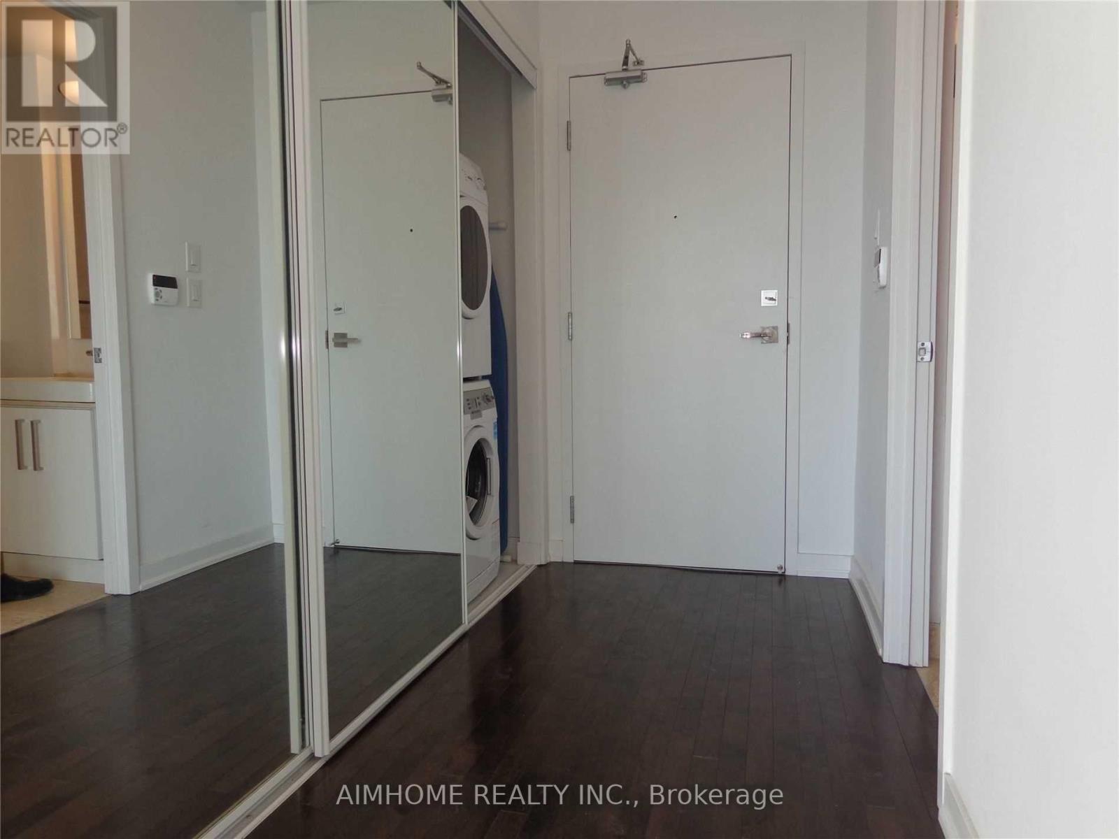 3105 - 12 York Street, Toronto, Ontario  M5J 0A9 - Photo 3 - C12843484