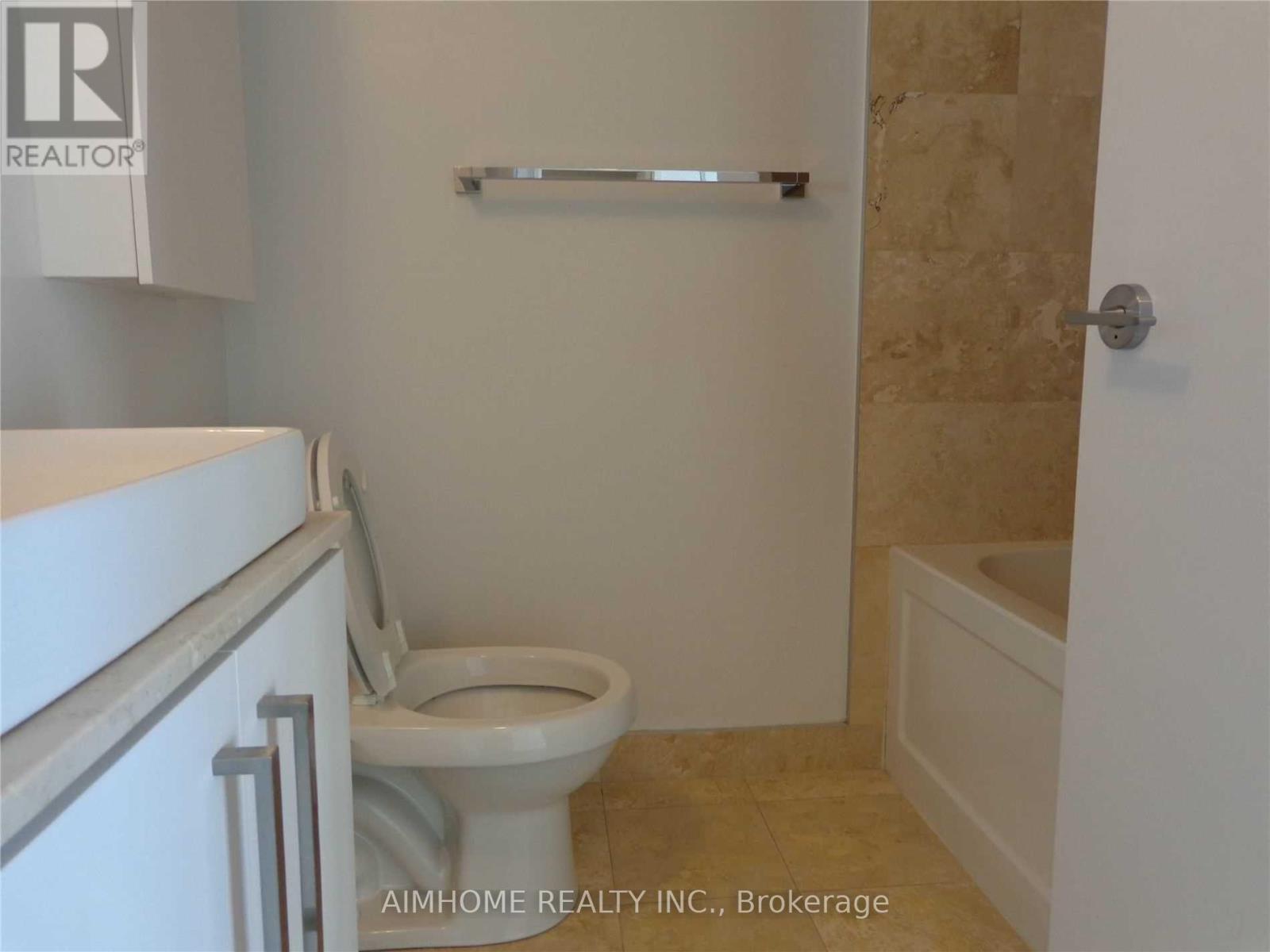 3105 - 12 York Street, Toronto, Ontario  M5J 0A9 - Photo 4 - C12843484