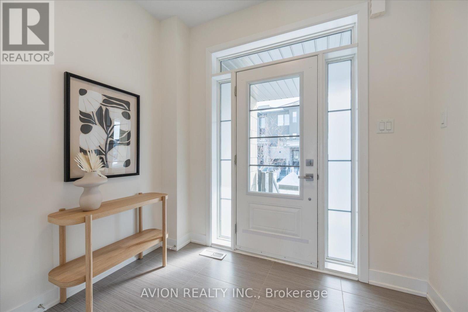 96 Donald Fleming Way N, Whitby, Ontario  L1R 0N8 - Photo 4 - E12843250