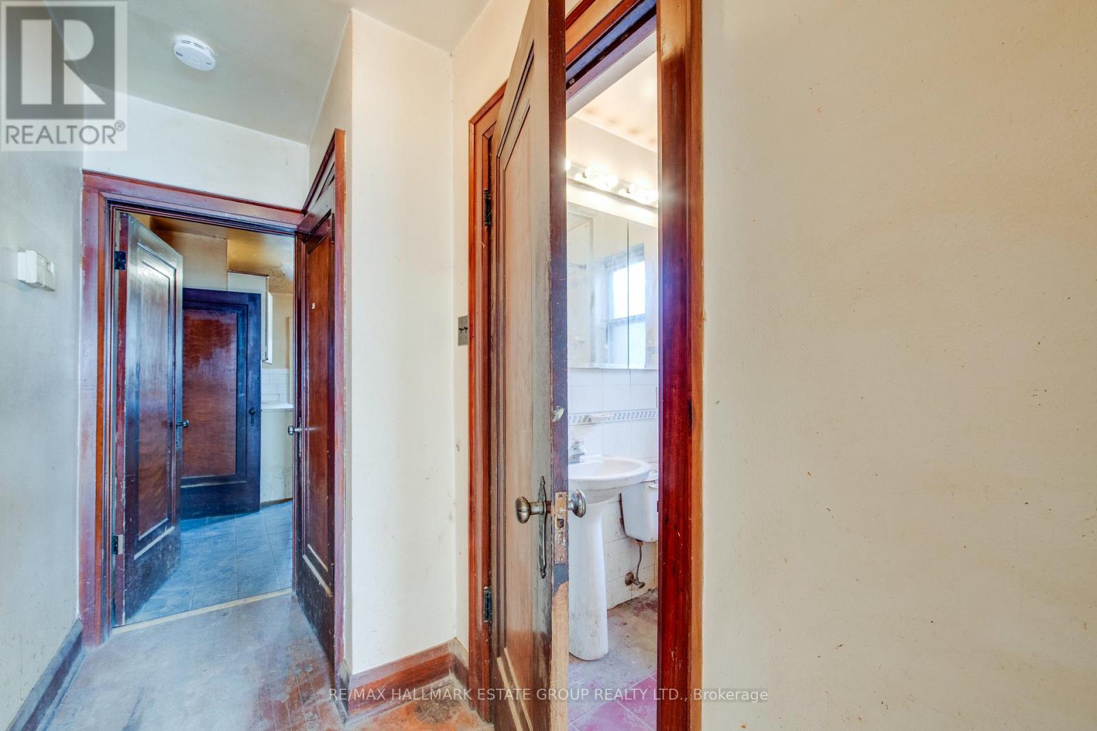 85 Kings Park Boulevard, Toronto, Ontario  M4J 2C2 - Photo 13 - E12843326