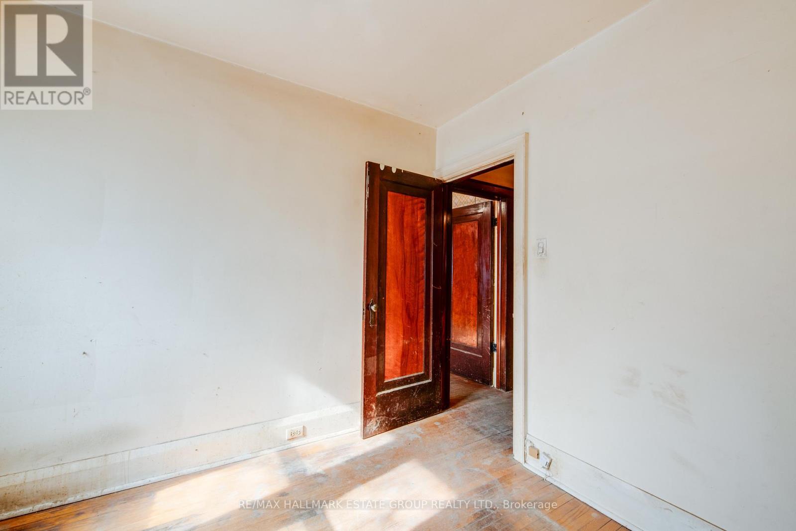 85 Kings Park Boulevard, Toronto, Ontario  M4J 2C2 - Photo 19 - E12843326