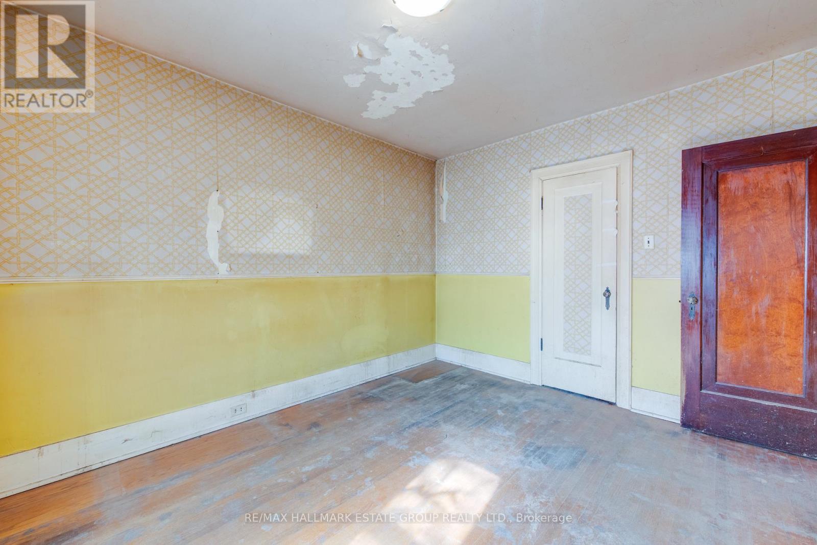 85 Kings Park Boulevard, Toronto, Ontario  M4J 2C2 - Photo 24 - E12843326