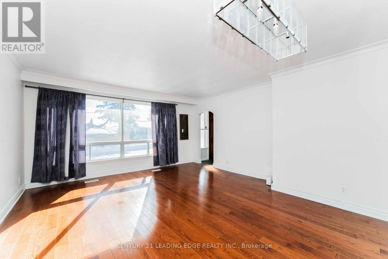 206 Cass Avenue, Toronto, Ontario  M1T 2C2 - Photo 3 - E12843346