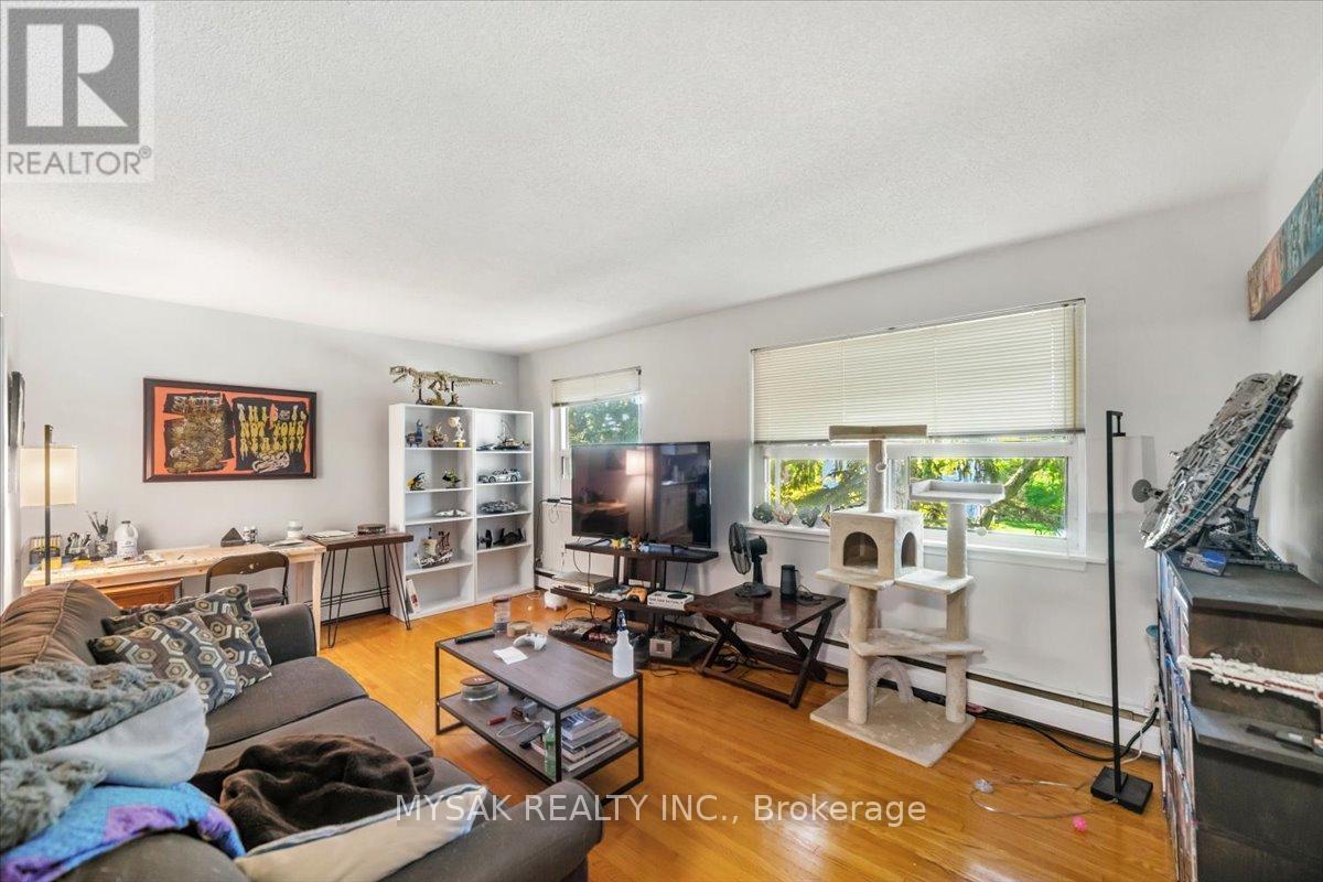 1033 Ravine Road, Oshawa, Ontario  L1H 4C9 - Photo 11 - E12843460