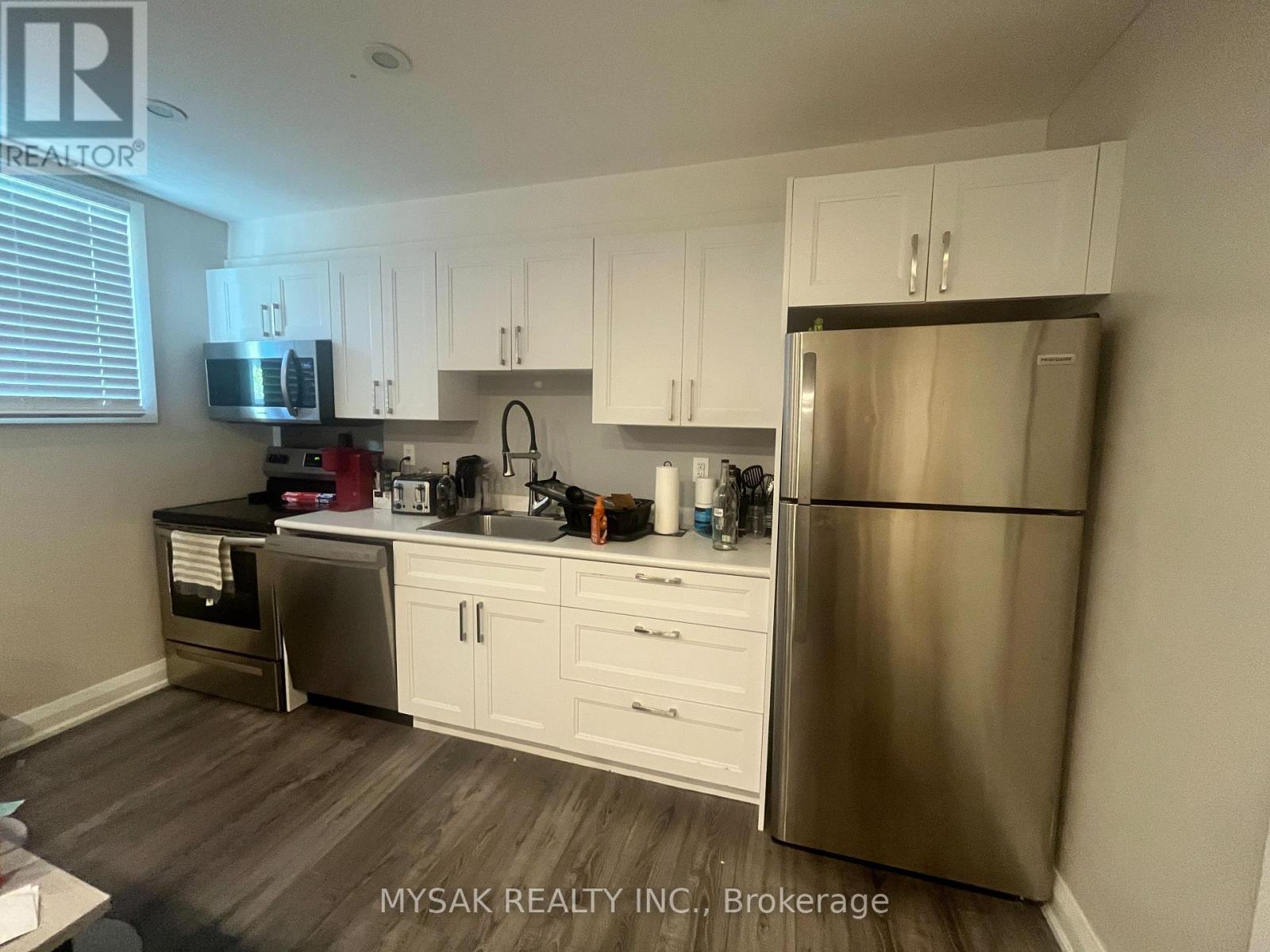 1033 Ravine Road, Oshawa, Ontario  L1H 4C9 - Photo 13 - E12843460