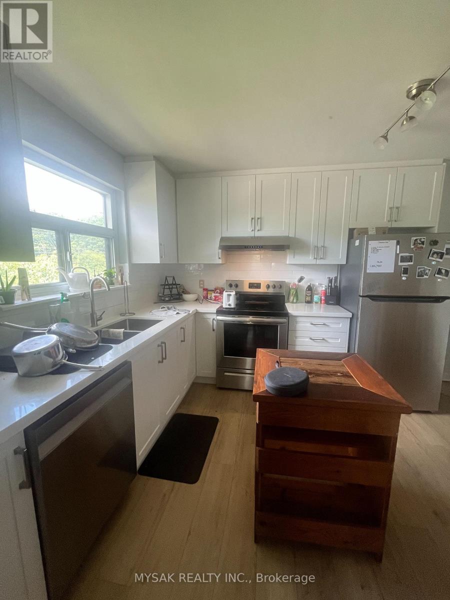 1033 Ravine Road, Oshawa, Ontario  L1H 4C9 - Photo 15 - E12843460