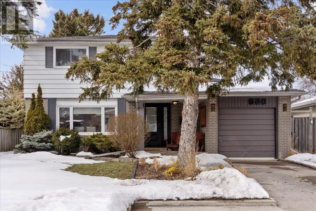 820 Sanok Drive, Pickering, Ontario L1W 2R2 - Photo 2 - E12843474