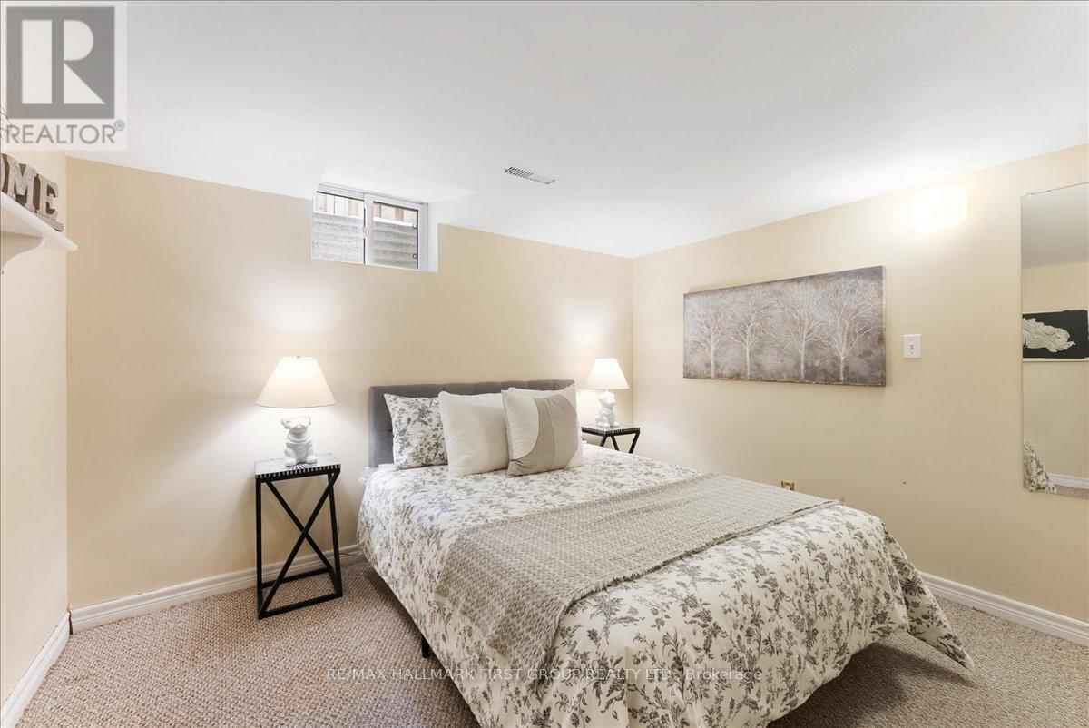 820 Sanok Drive, Pickering, Ontario L1W 2R2 - Photo 24 - E12843474