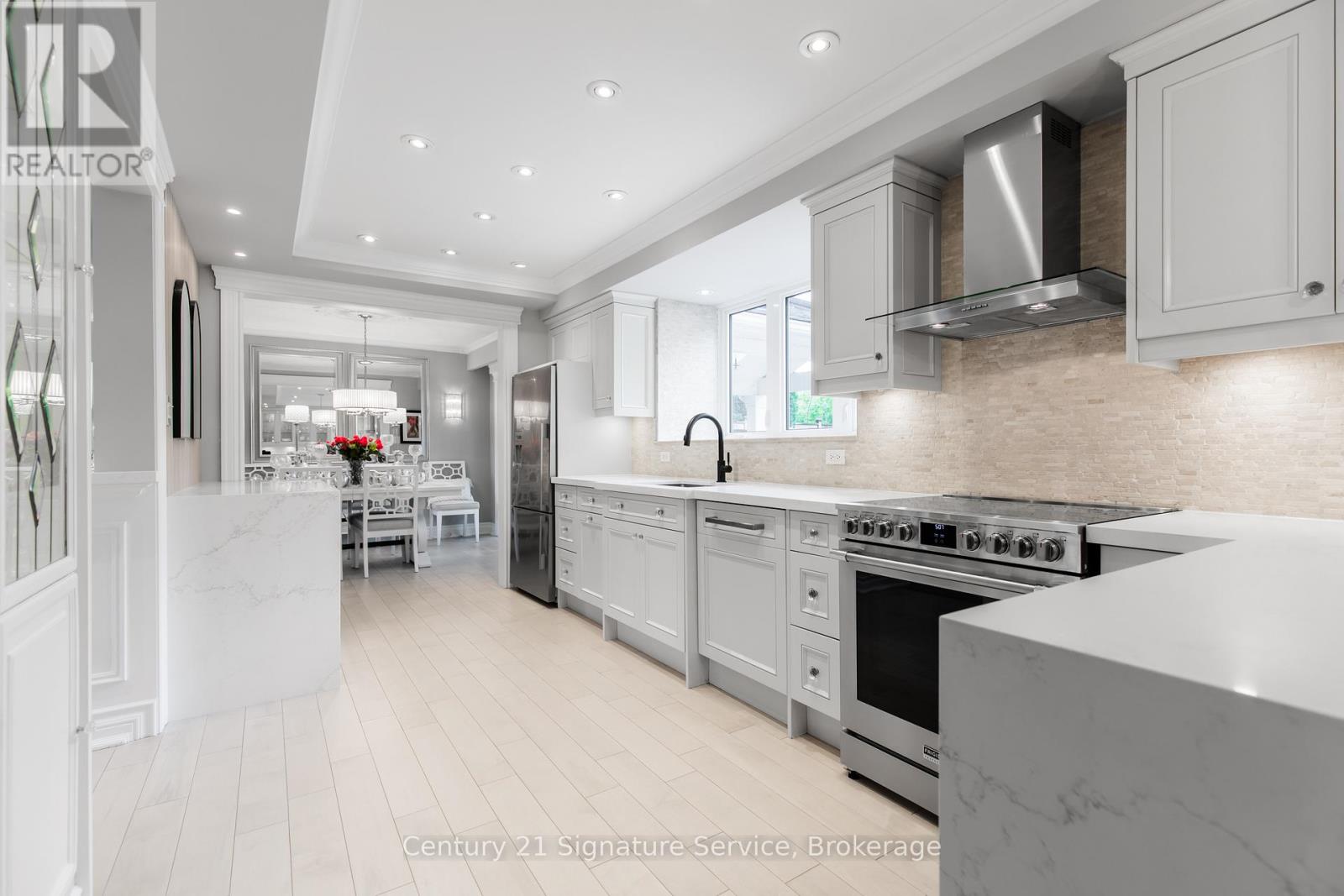 16 Ferndale Crescent, Brampton, Ontario  L6W 1E9 - Photo 11 - W12839772