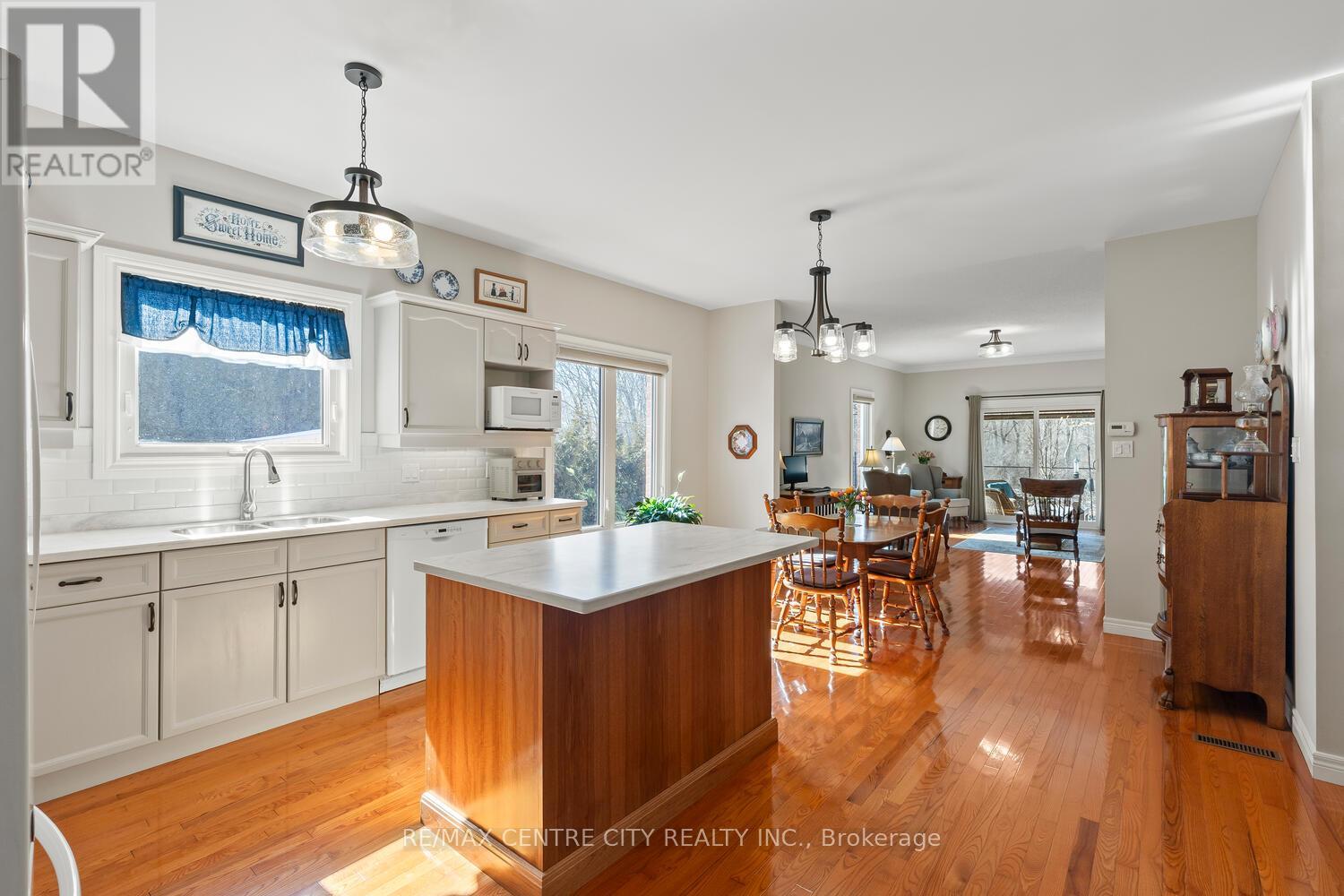 143 Greyrock Crescent, London East, Ontario  N5Y 6L5 - Photo 10 - X12838670