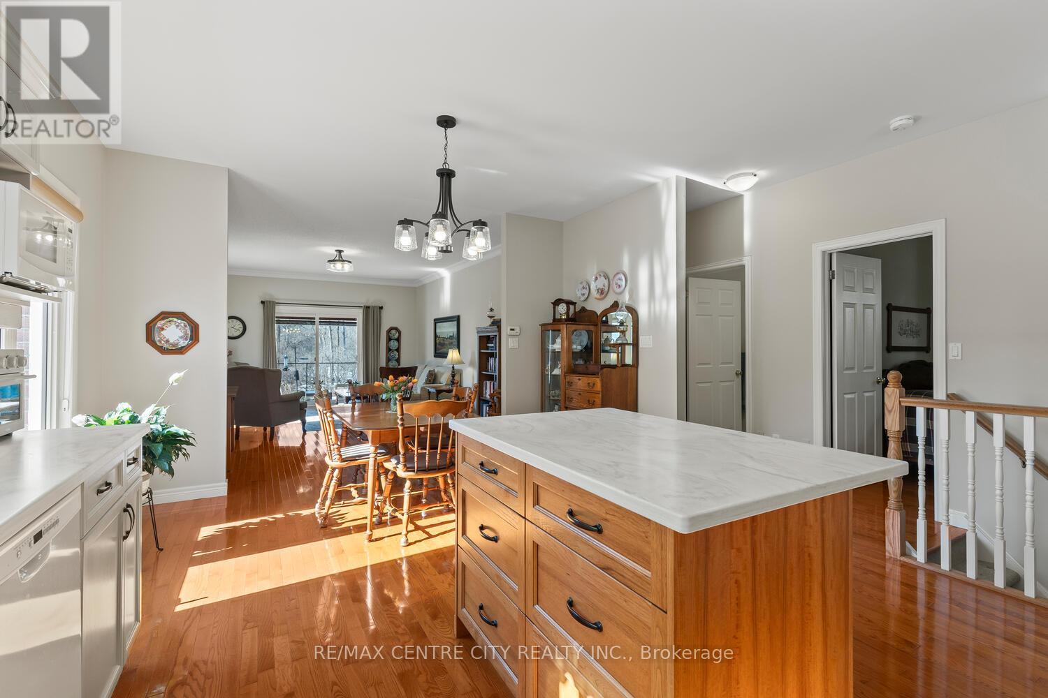 143 Greyrock Crescent, London East, Ontario  N5Y 6L5 - Photo 14 - X12838670