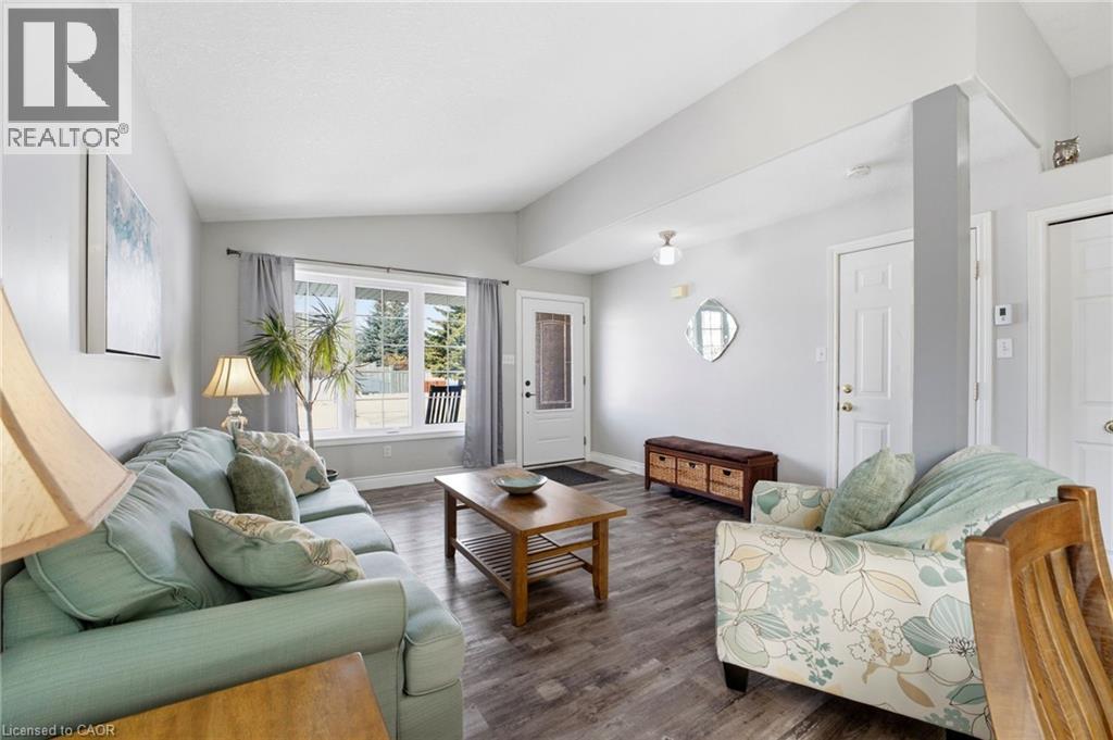 25 Bitternut Place, Elmira, Ontario  N3B 3L2 - Photo 6 - 40808945