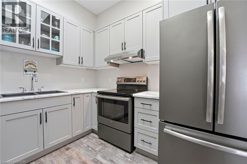 25 Bitternut Place, Elmira, Ontario  N3B 3L2 - Photo 9 - 40808945