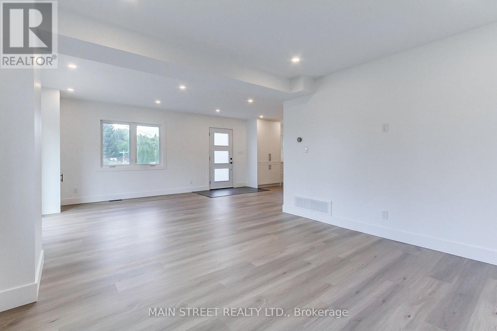 353 Pasadena Drive, Georgina, Ontario  L4P 2Z2 - Photo 14 - N12843118