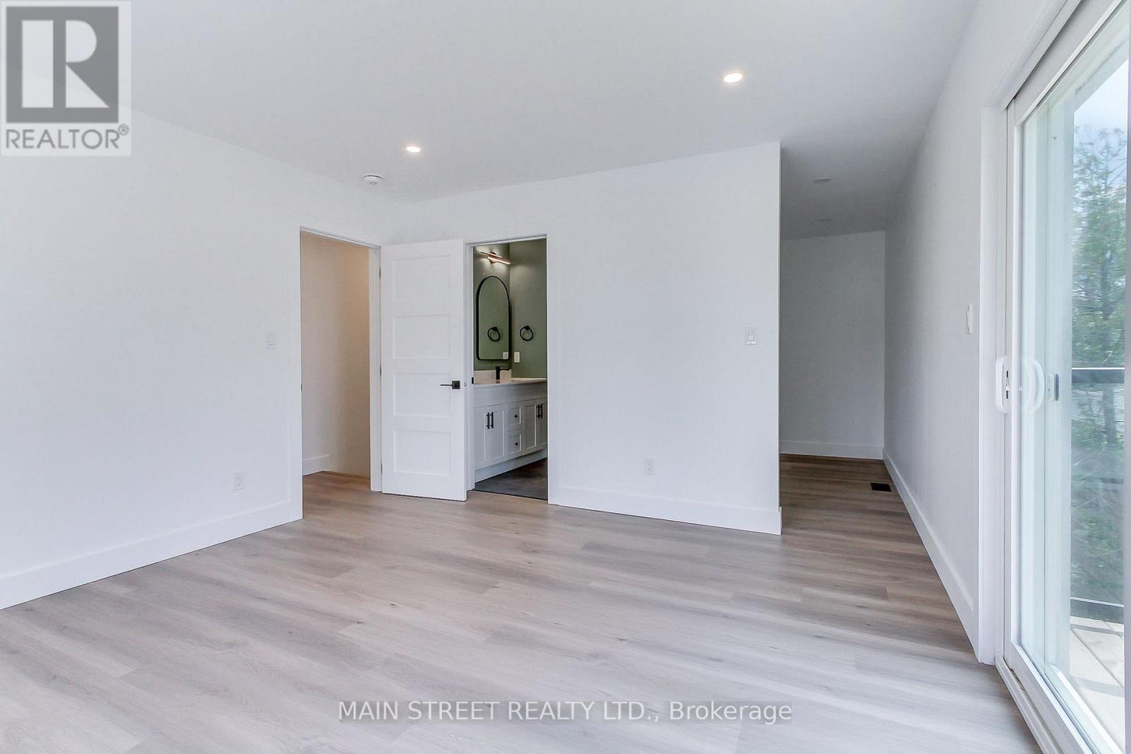 353 Pasadena Drive, Georgina, Ontario  L4P 2Z2 - Photo 22 - N12843118