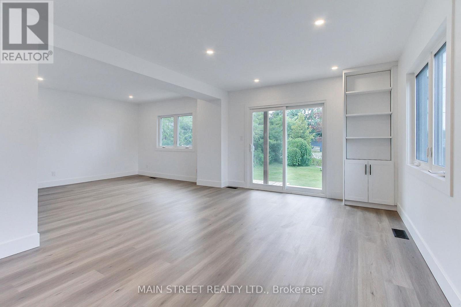 353 Pasadena Drive, Georgina, Ontario  L4P 2Z2 - Photo 7 - N12843118