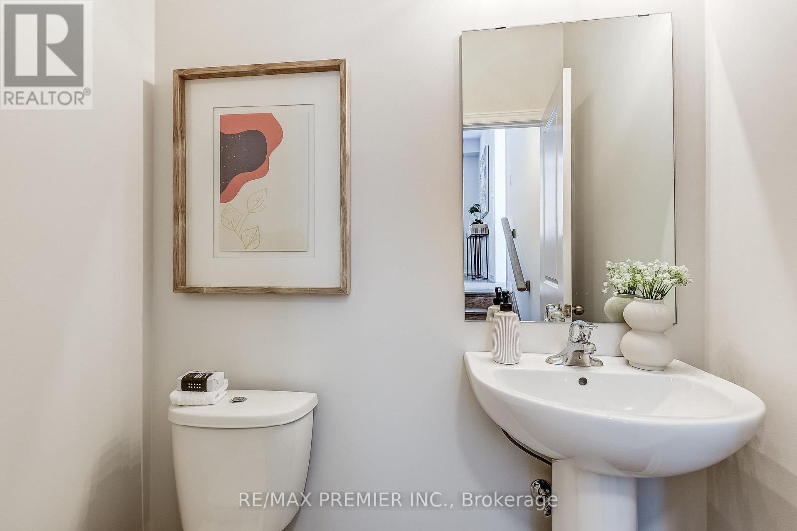 215 Fallharvest Way, Whitchurch-Stouffville, Ontario  L4A 0S1 - Photo 17 - N12843138