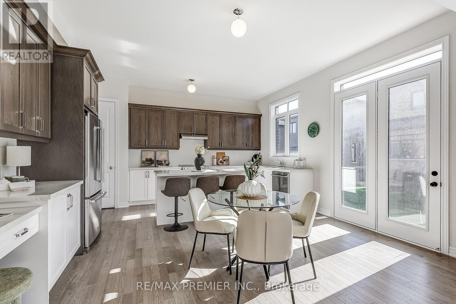 215 Fallharvest Way, Whitchurch-Stouffville, Ontario  L4A 0S1 - Photo 18 - N12843138