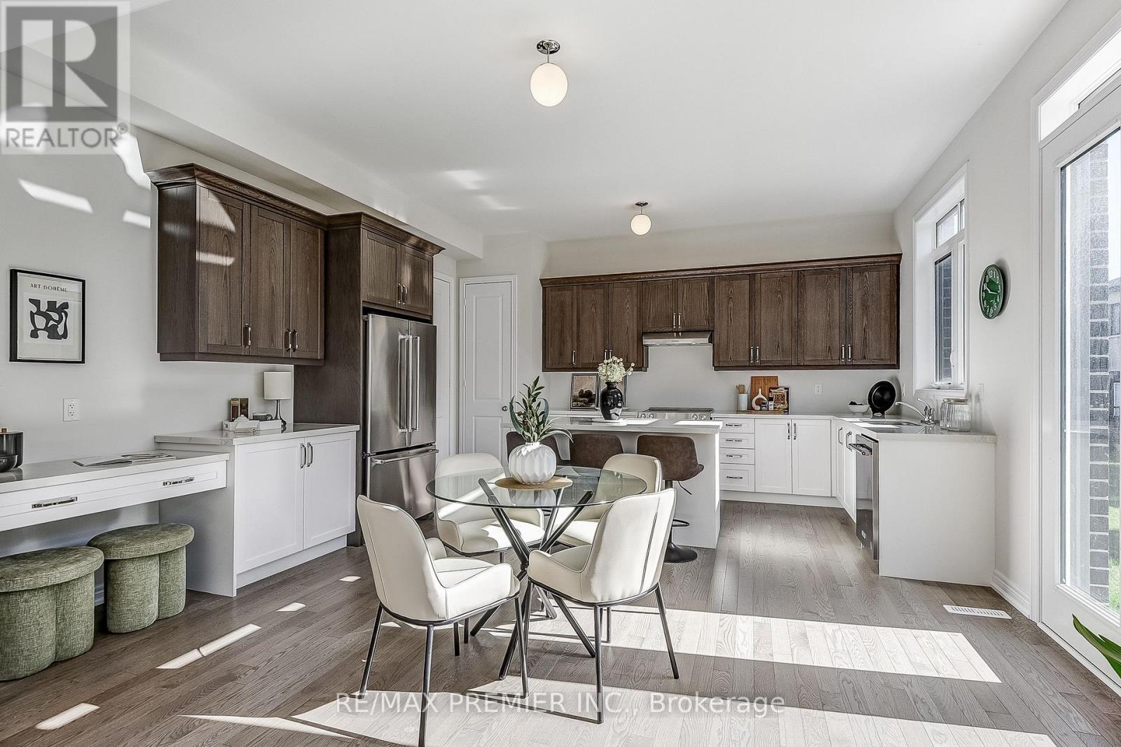 215 Fallharvest Way, Whitchurch-Stouffville, Ontario  L4A 0S1 - Photo 19 - N12843138