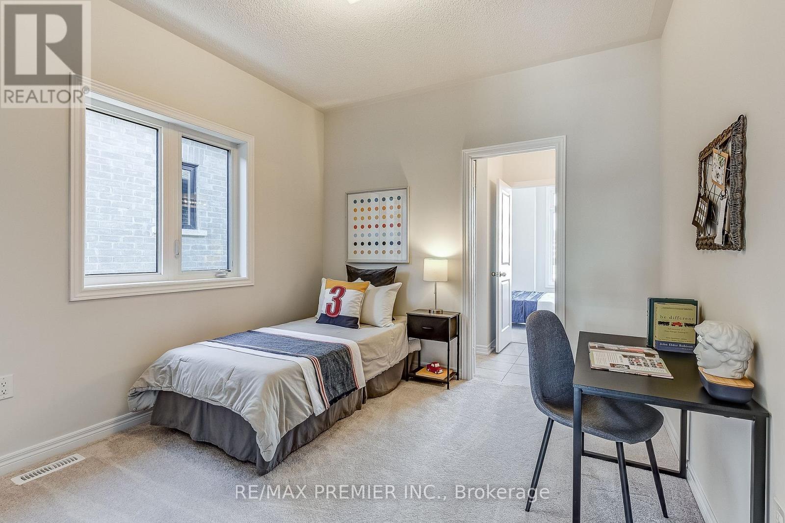 215 Fallharvest Way, Whitchurch-Stouffville, Ontario  L4A 0S1 - Photo 34 - N12843138