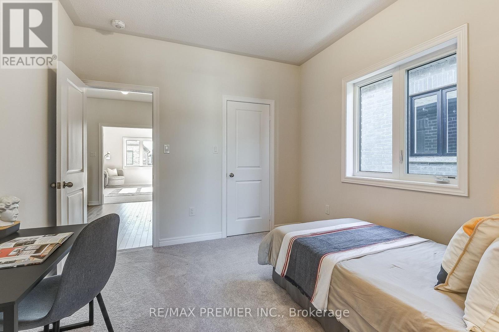 215 Fallharvest Way, Whitchurch-Stouffville, Ontario  L4A 0S1 - Photo 35 - N12843138