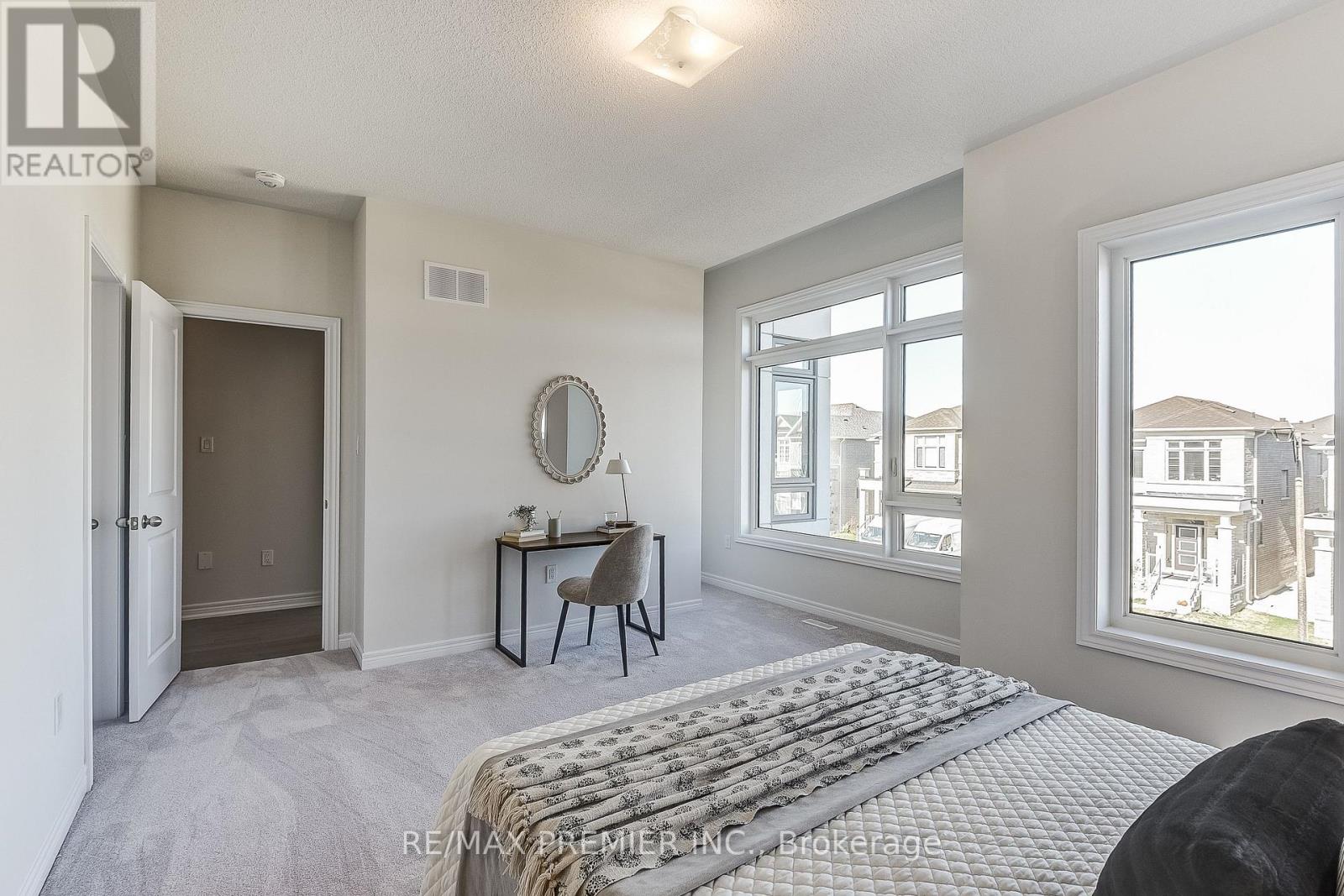 215 Fallharvest Way, Whitchurch-Stouffville, Ontario  L4A 0S1 - Photo 44 - N12843138